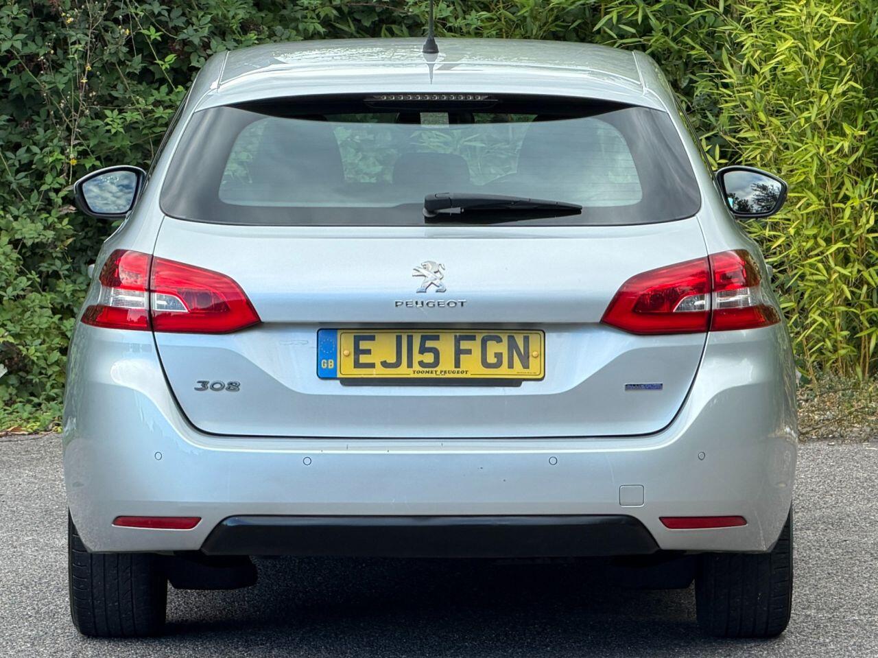 Peugeot 308 view 6
