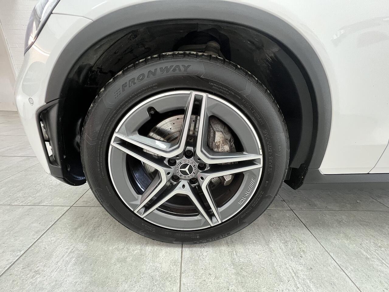 Mercedes-Benz GLC view 21