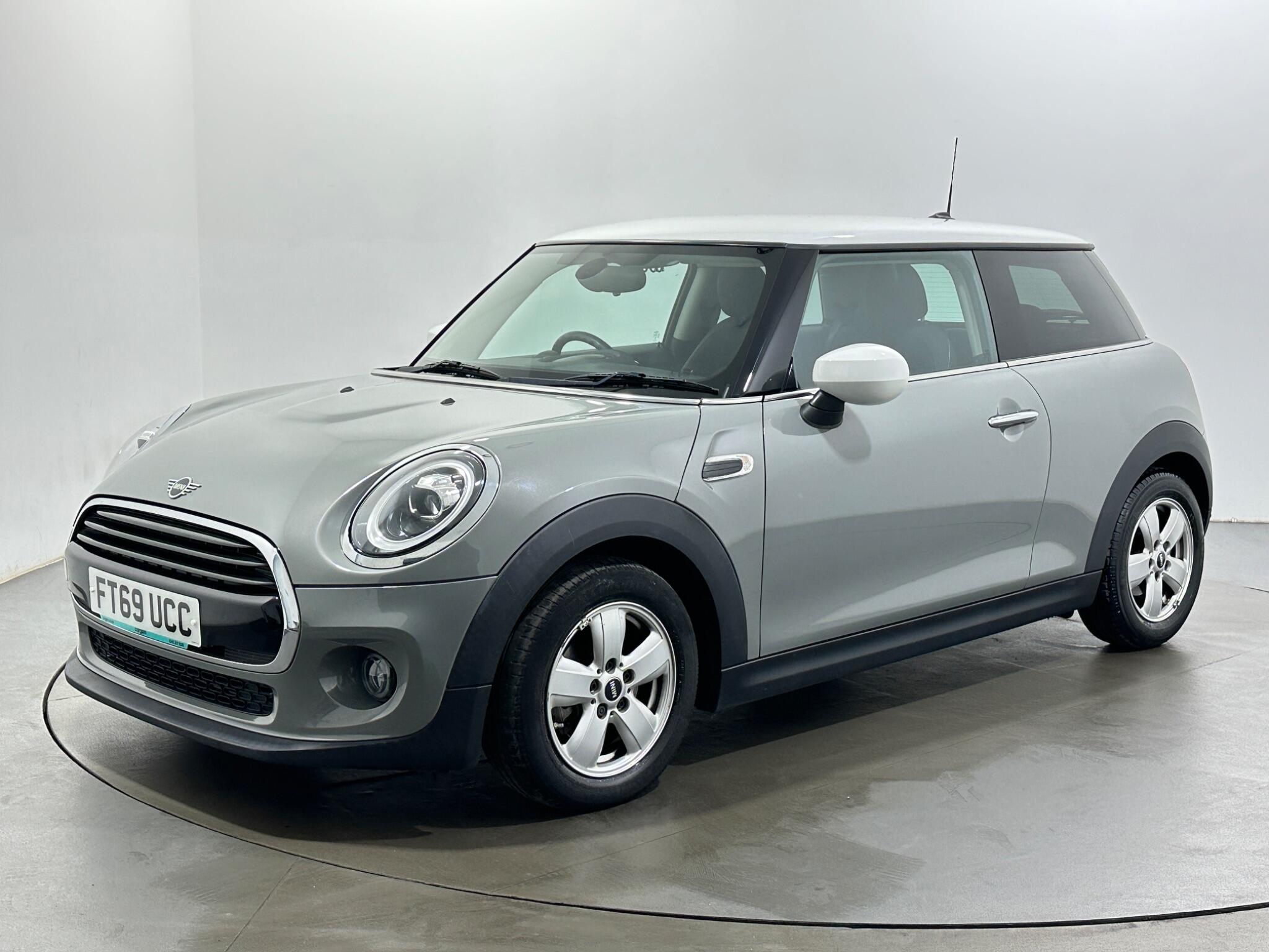 Mini Hatch view 4