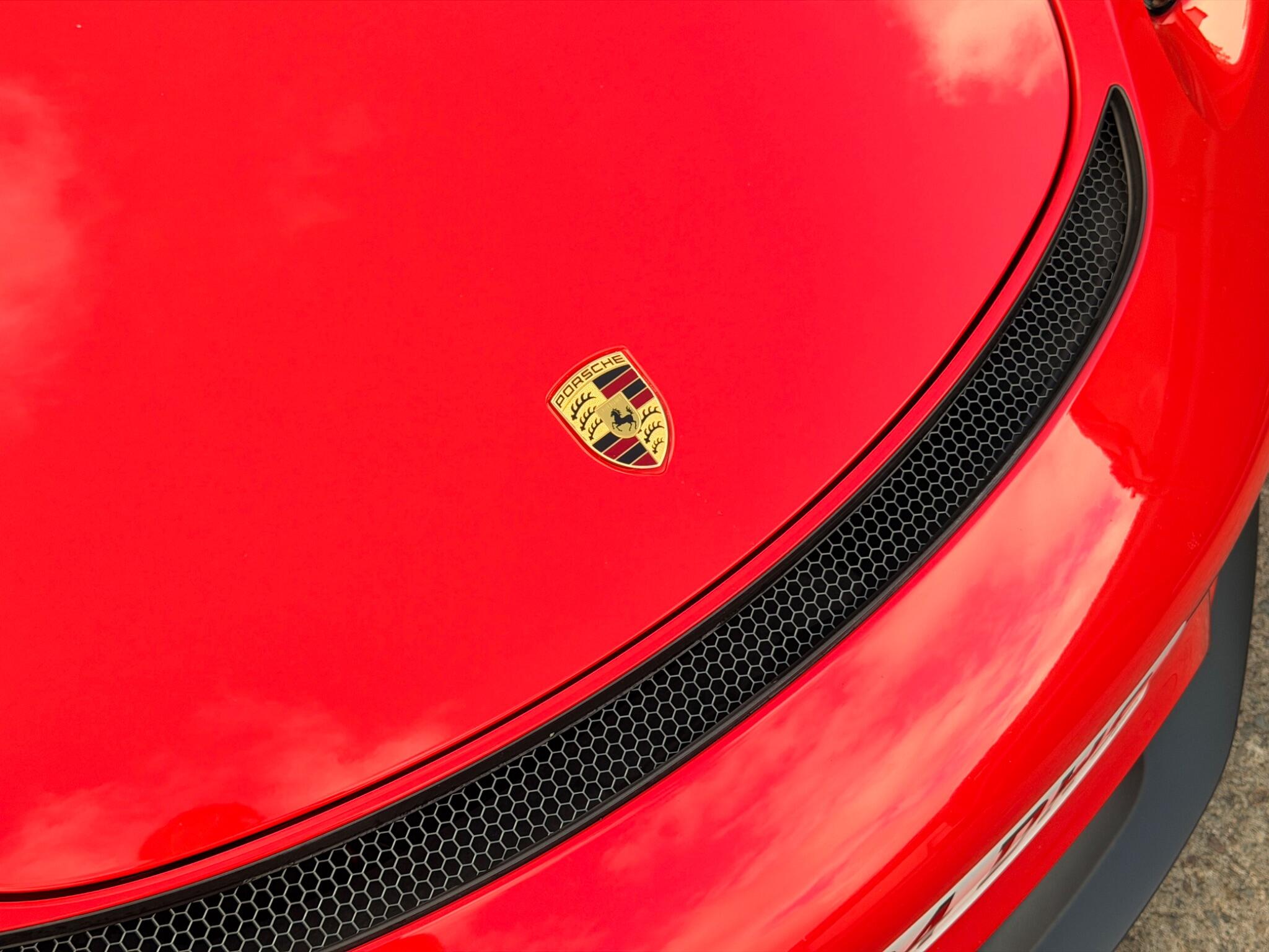 Porsche Cayman view 40