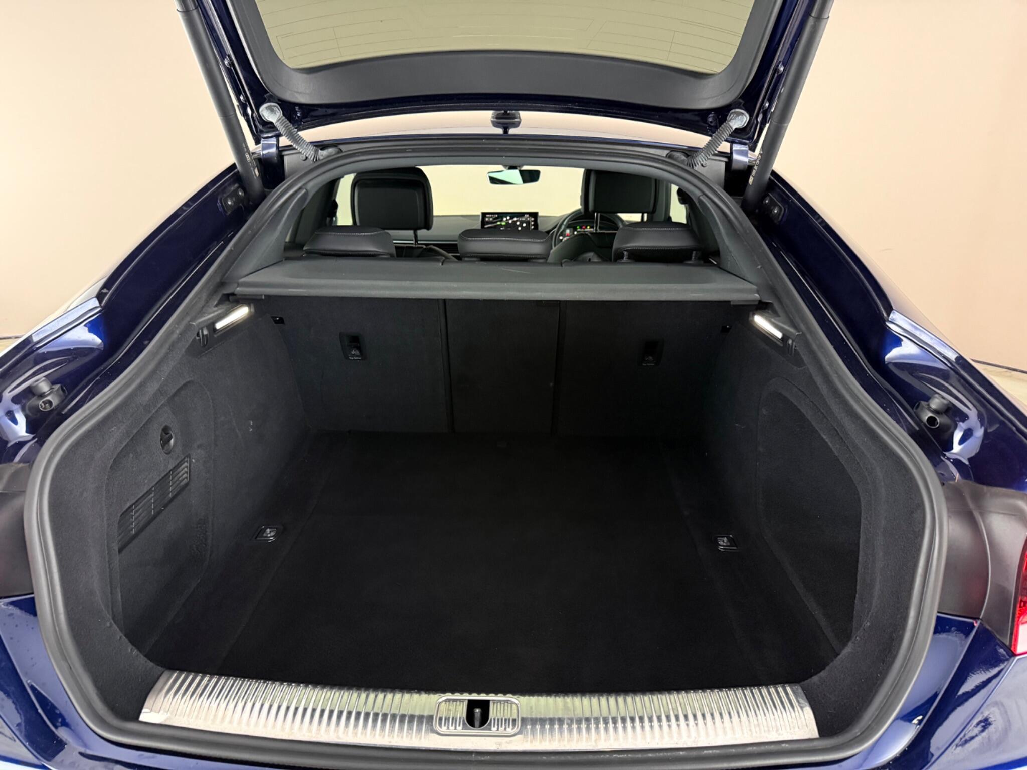 Audi A5 view 10