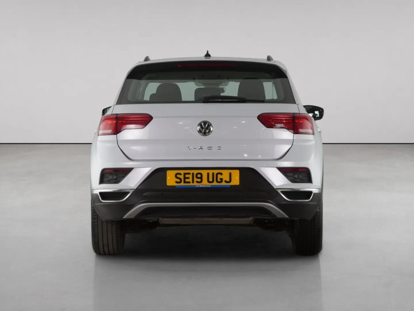 Volkswagen T-Roc view 6