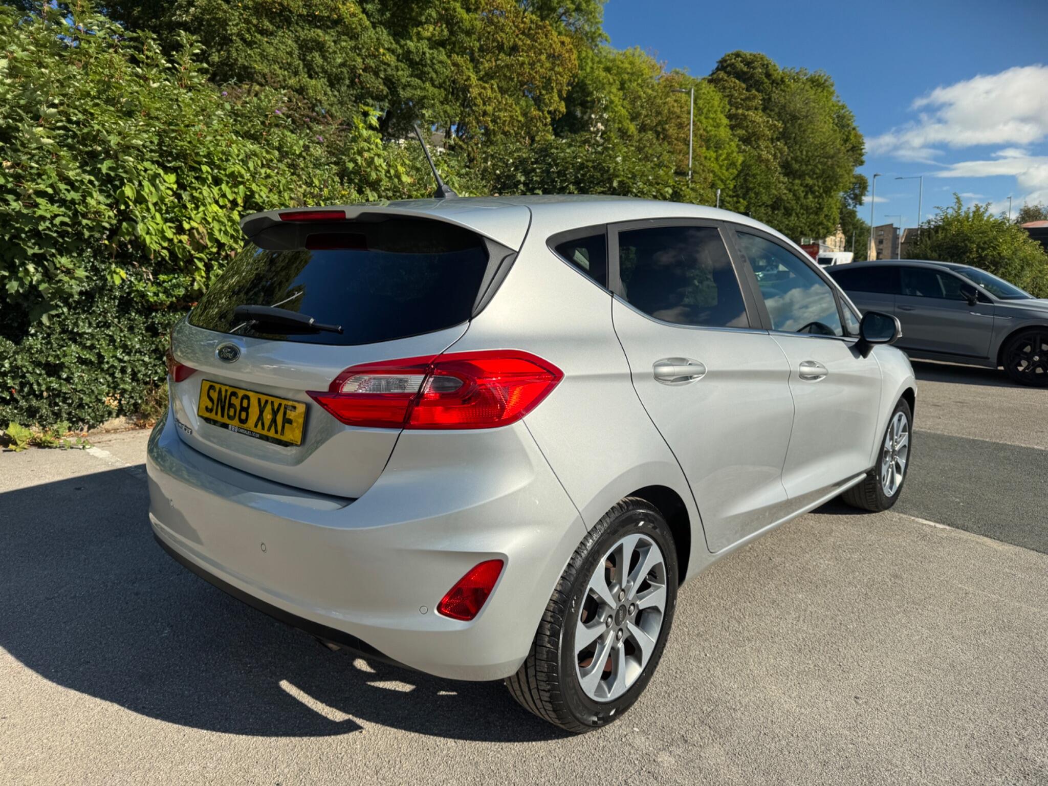 Ford Fiesta view 9