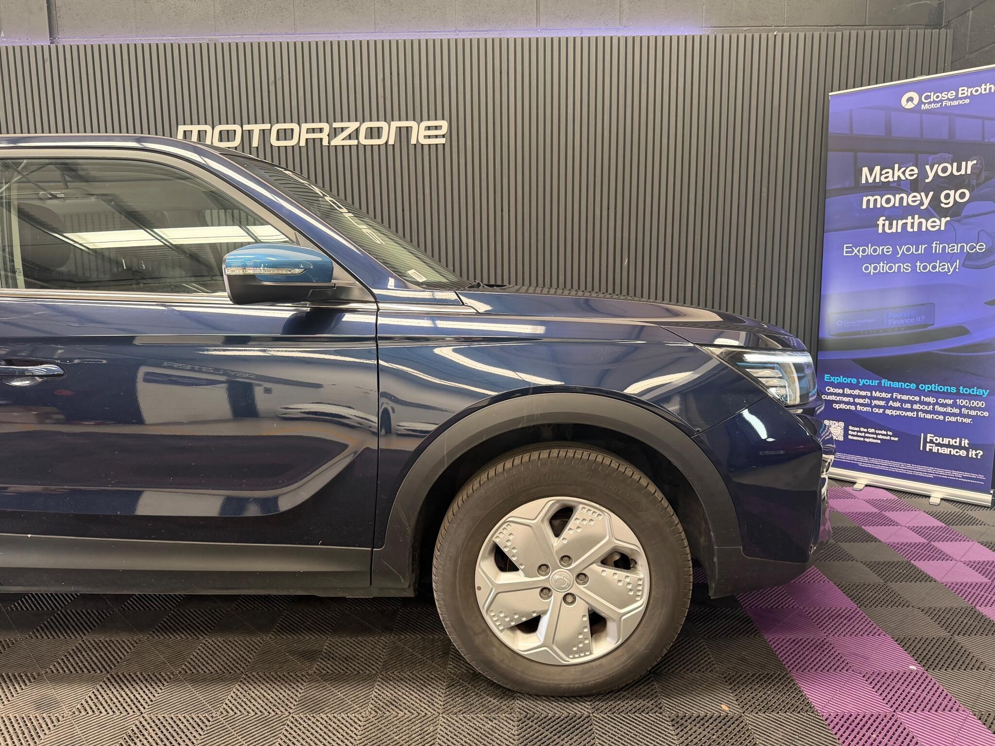 KGM Korando E-Motion view 8