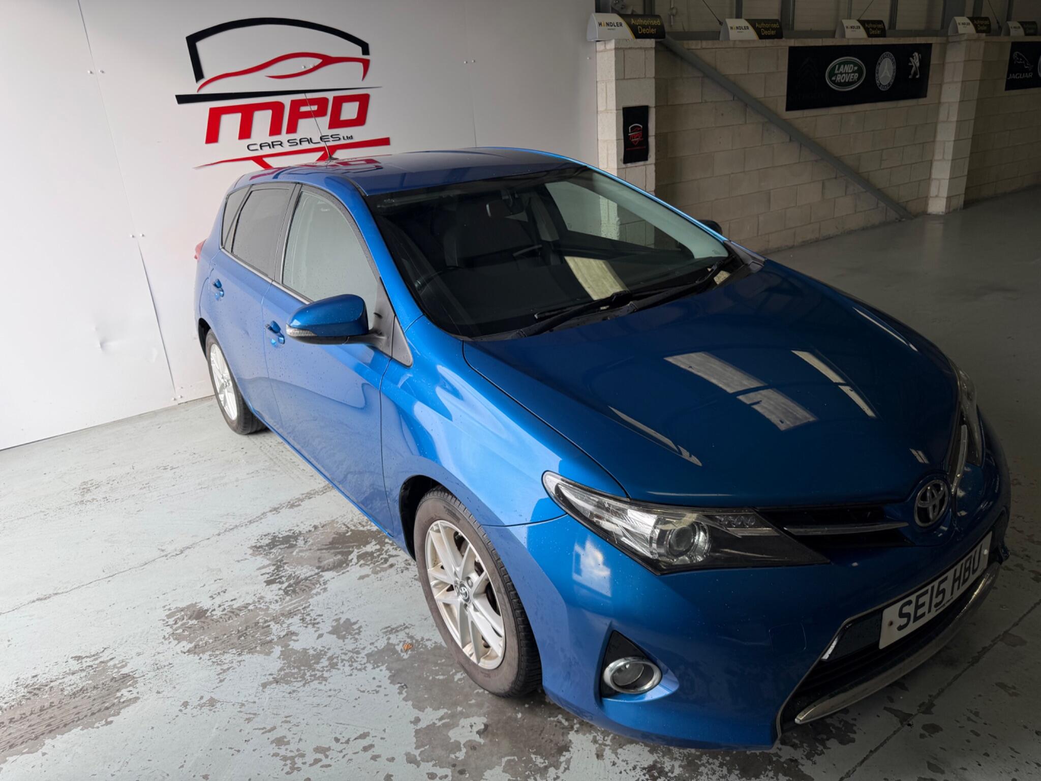 Toyota Auris view 5