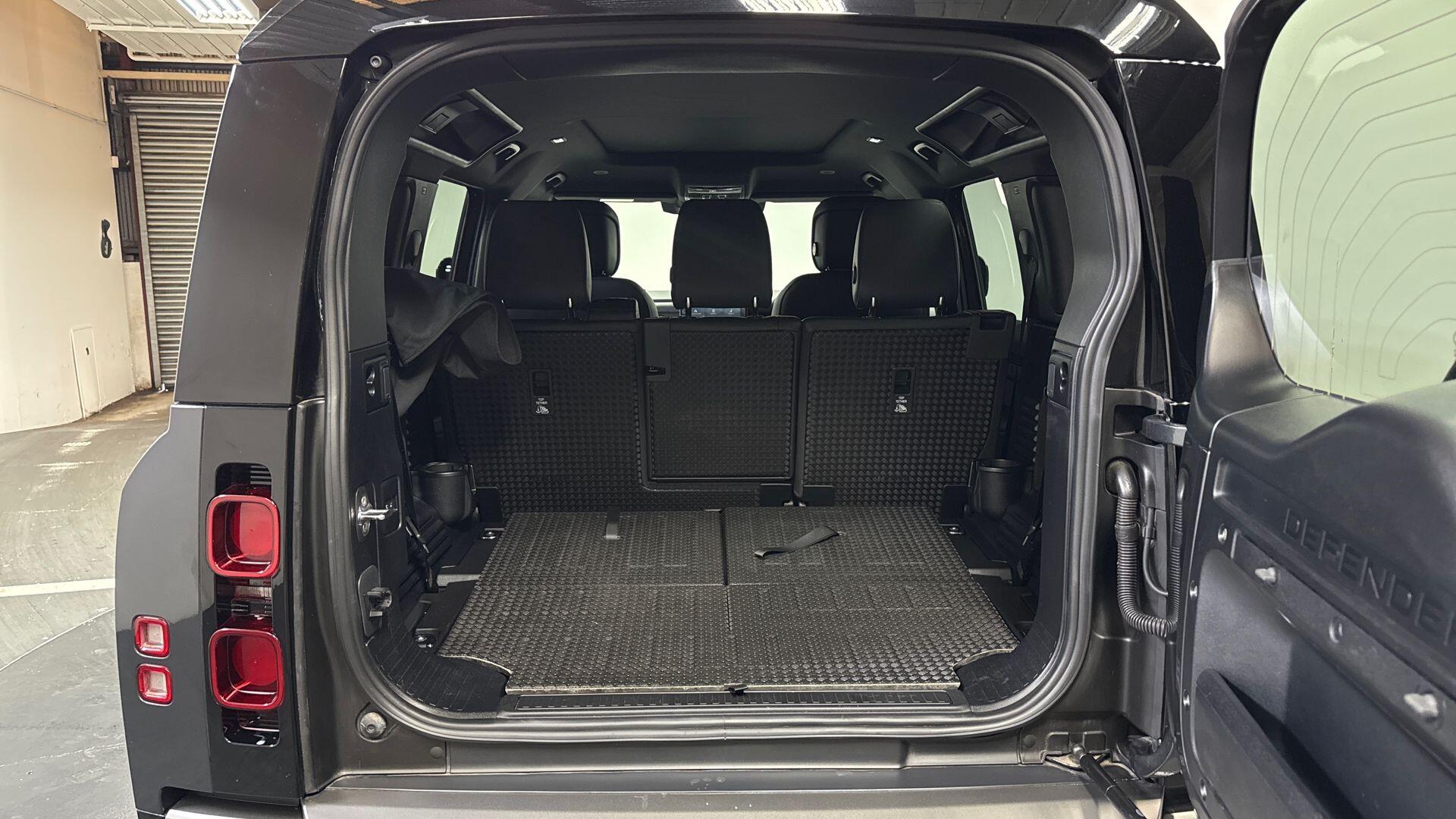 Land Rover Defender view 10