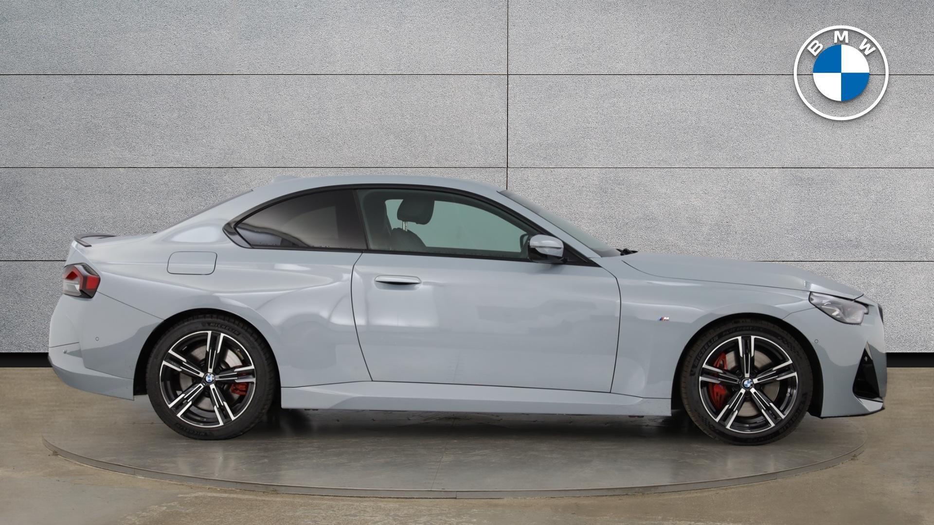 BMW 2 Series view 3