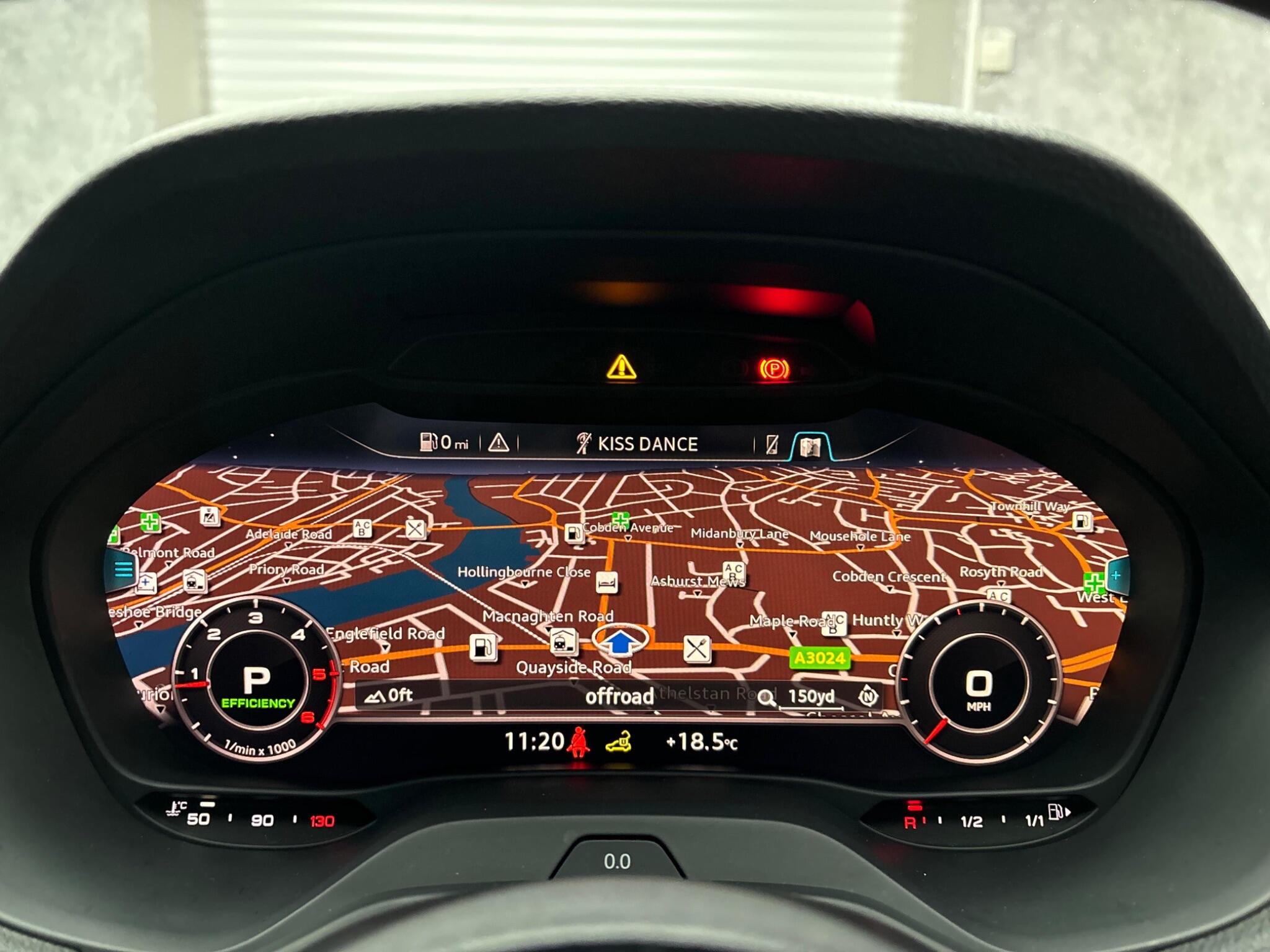 Audi Q2 view 23