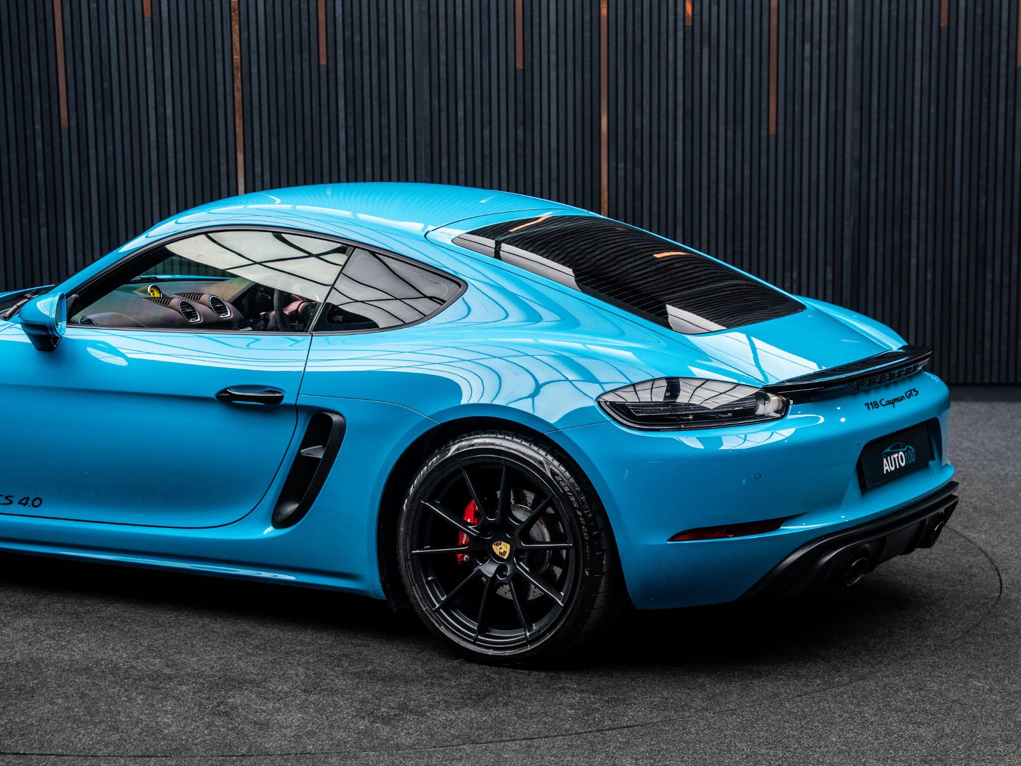 Porsche Cayman view 19