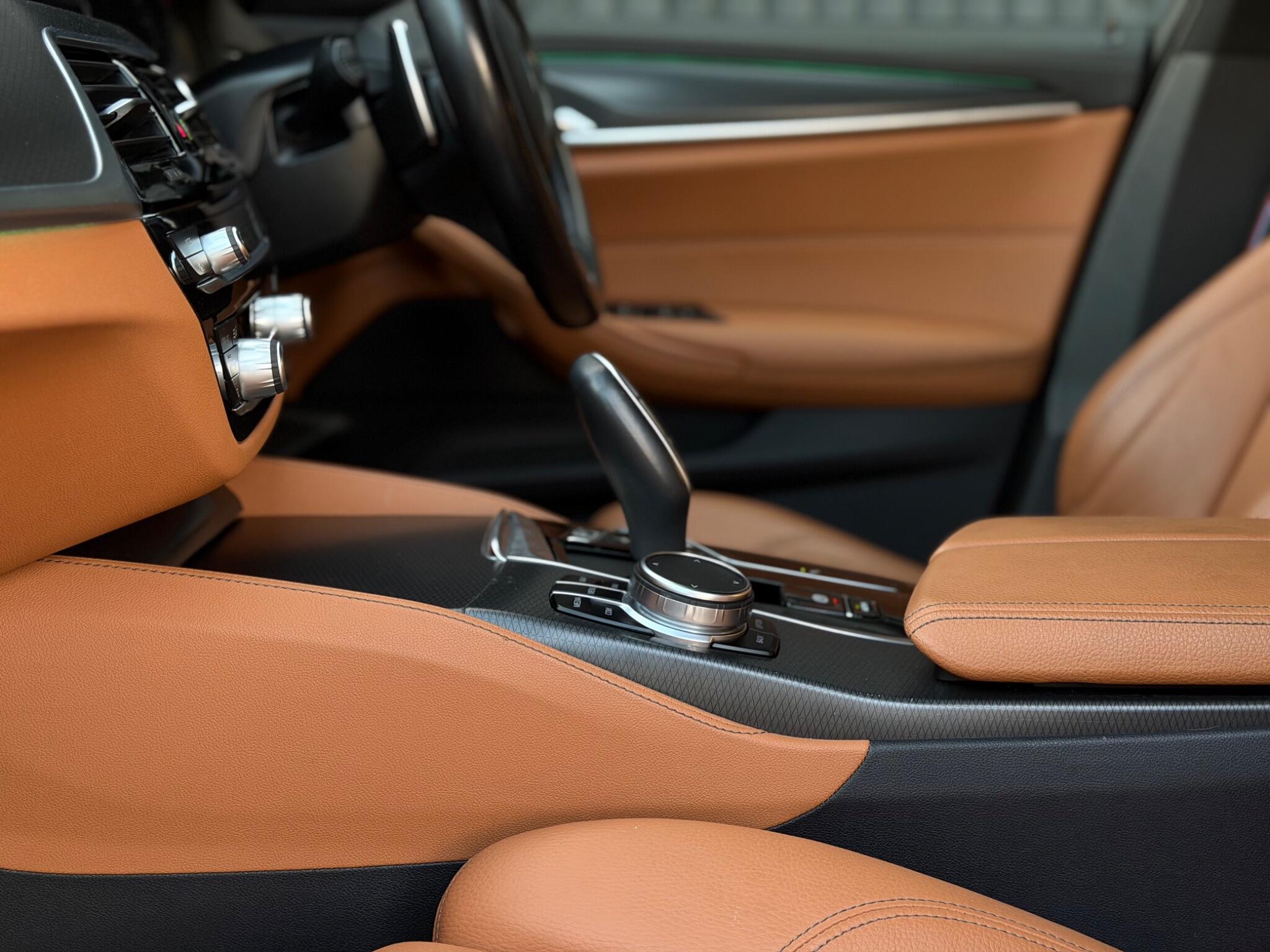 BMW 5 Series view 45