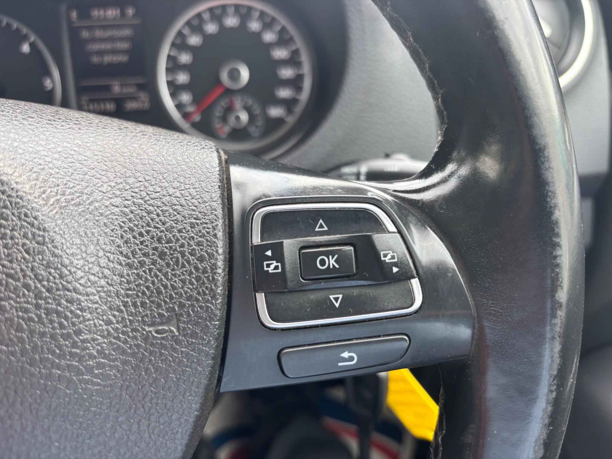 Volkswagen Amarok view 19