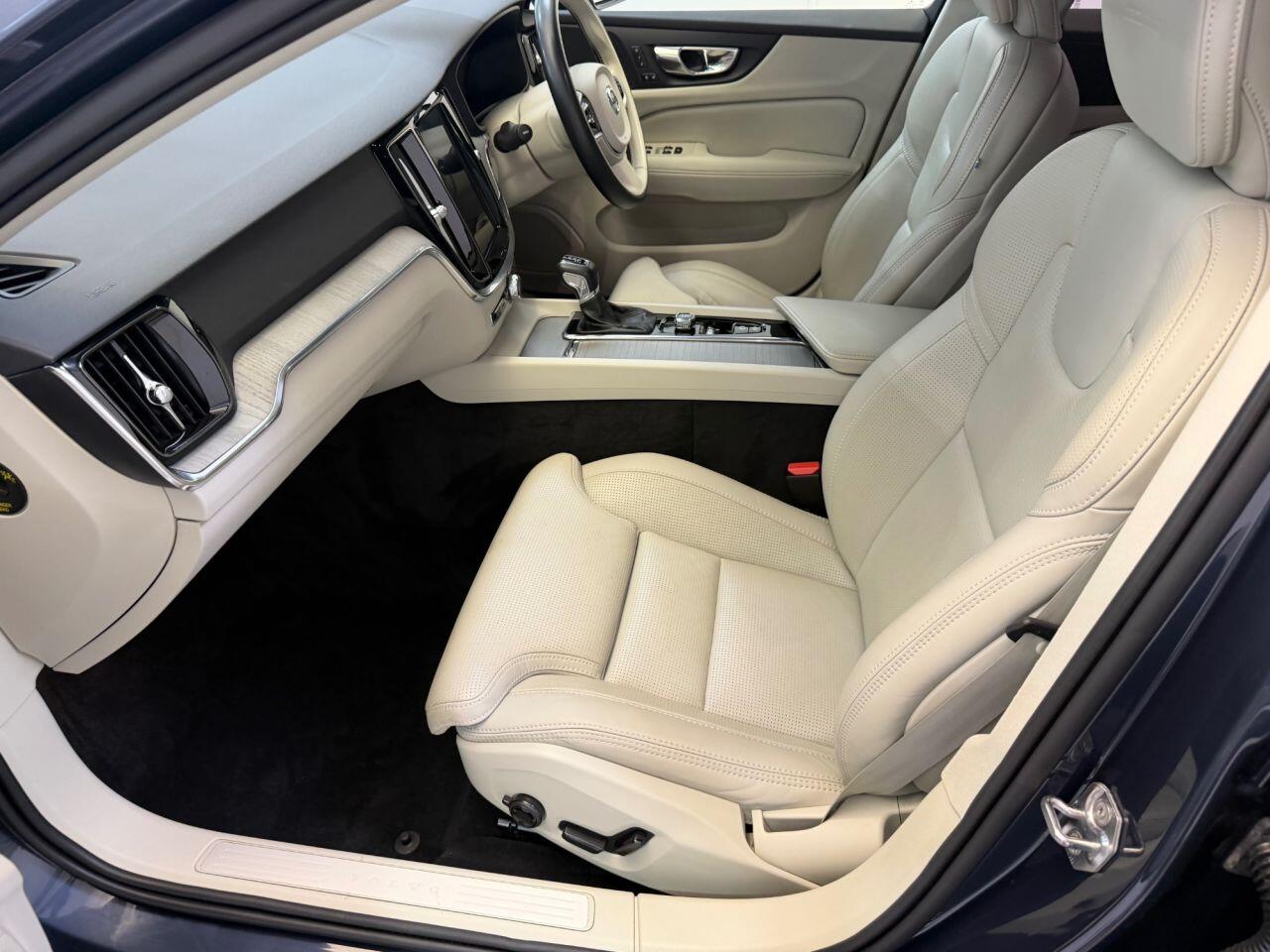 Volvo V60 view 25