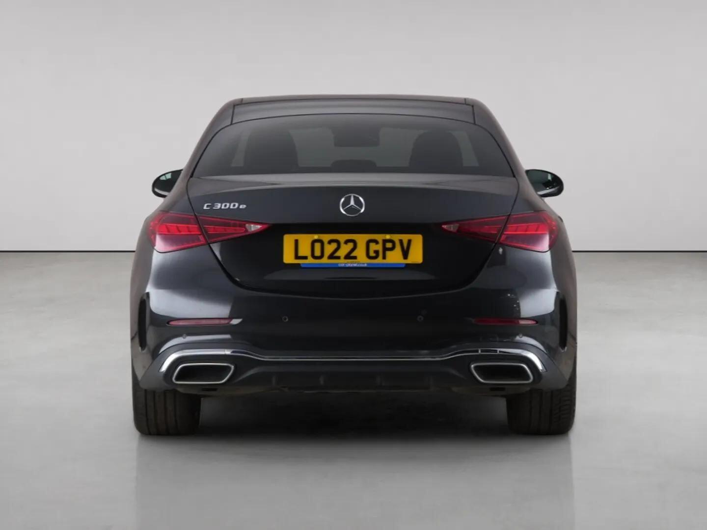 Mercedes-Benz C-Class view 7
