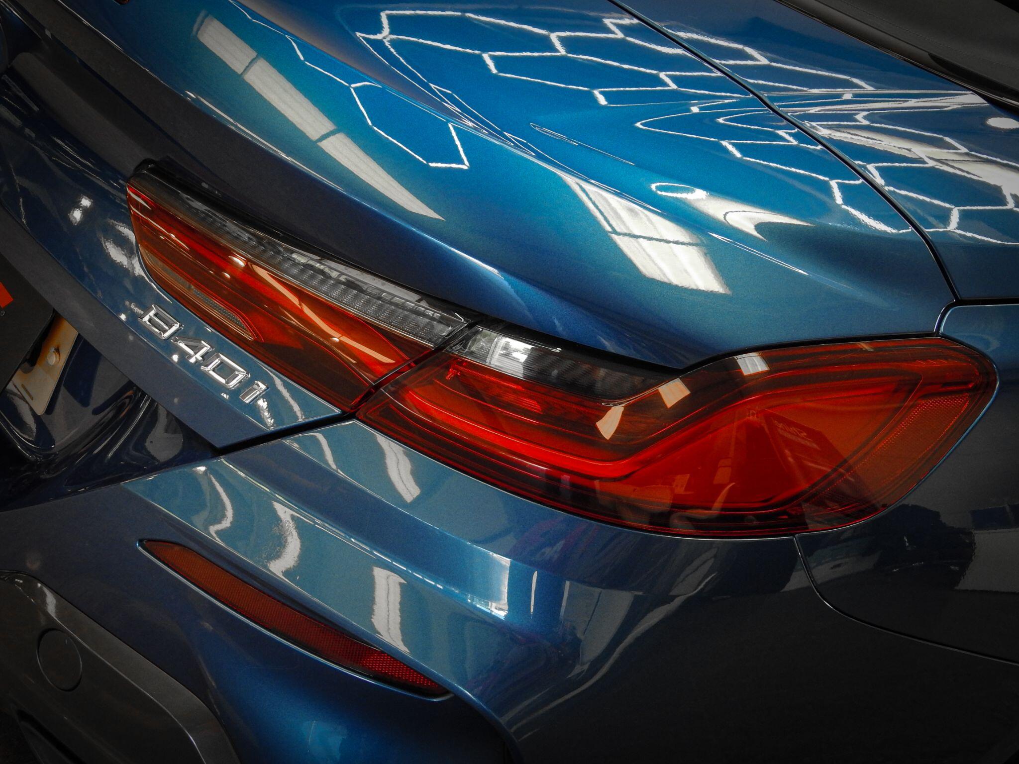 BMW 8 Series view 20