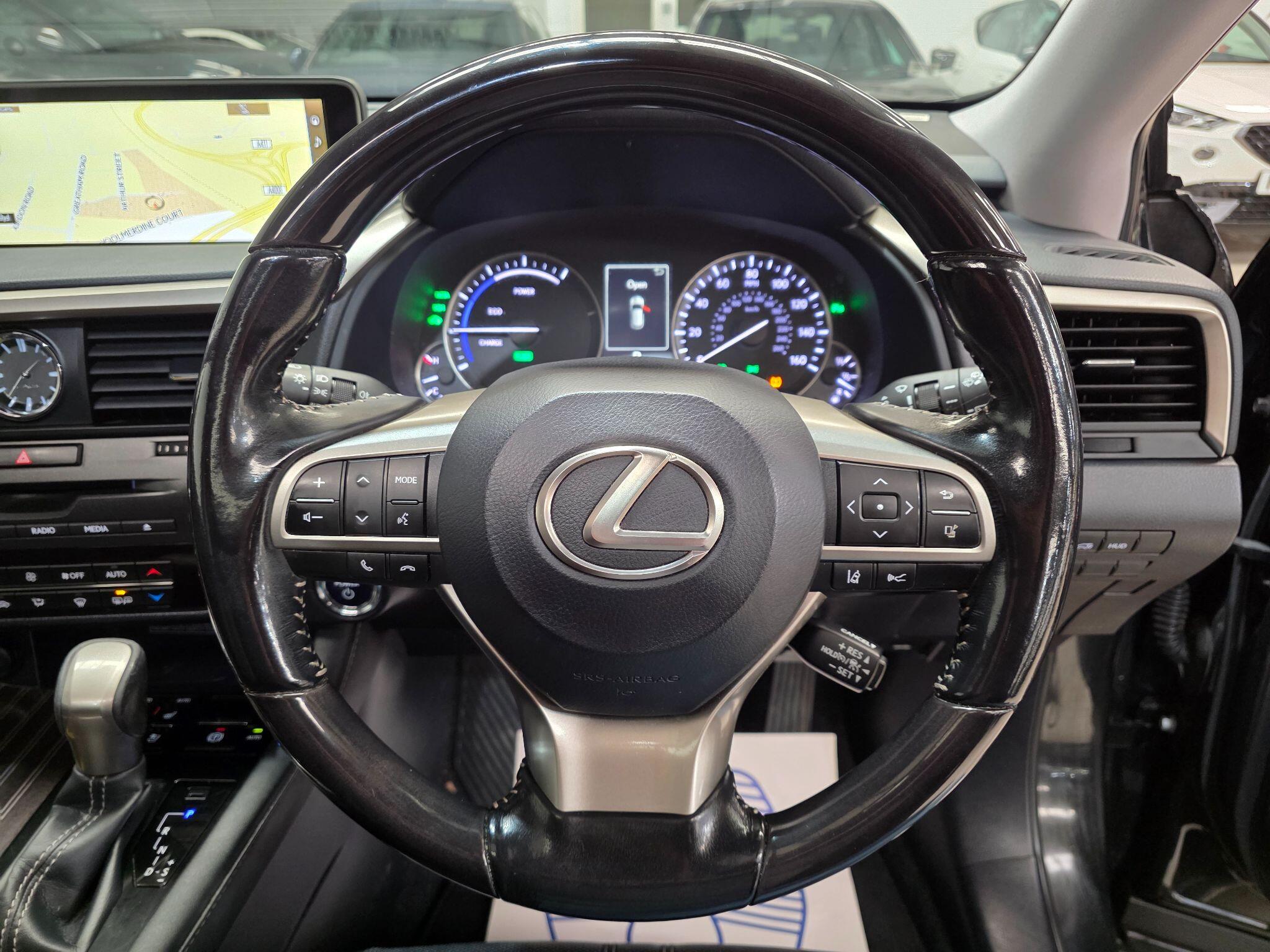 Lexus RX view 18