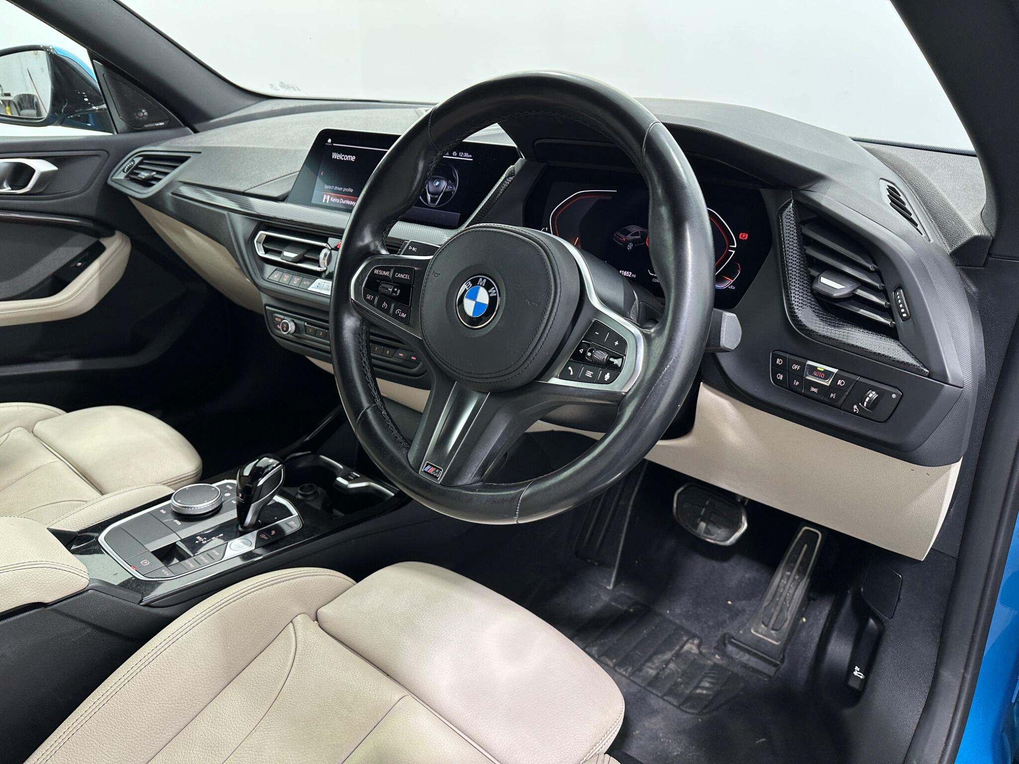 BMW 2 Series view 11