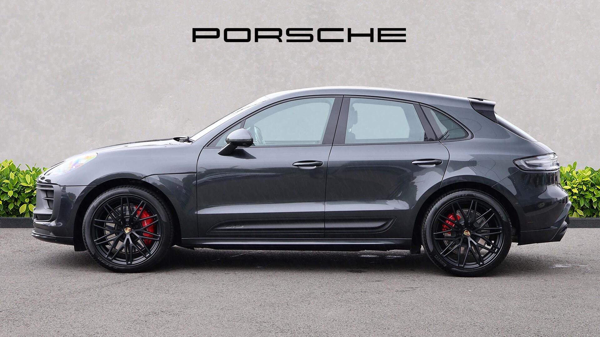 Porsche Macan view 7