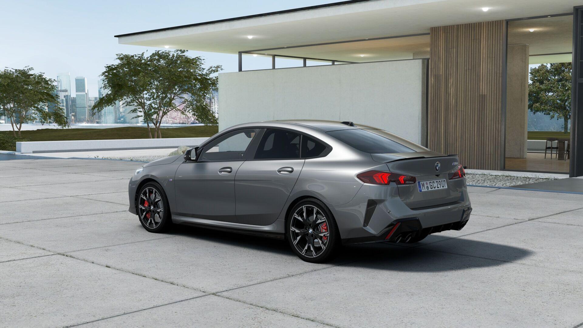 BMW 2 Series view 3