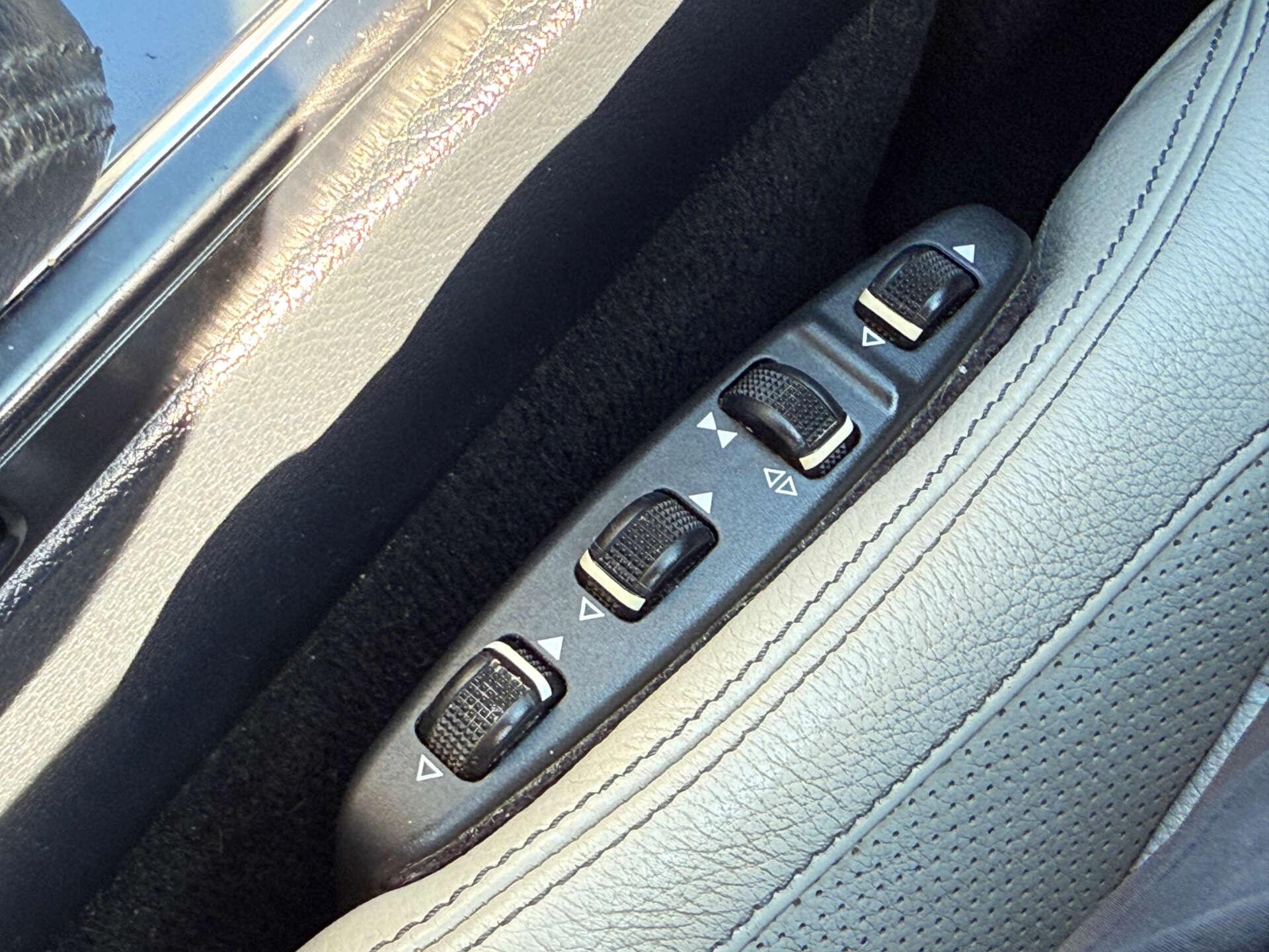 Mercedes-Benz E-Class view 66