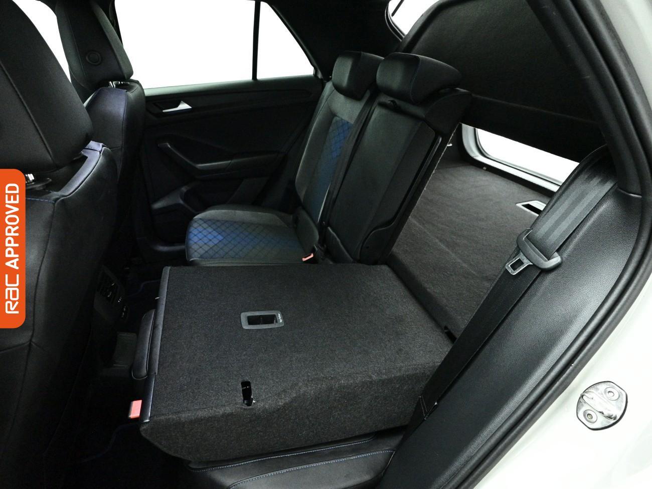 Volkswagen T-Roc view 25