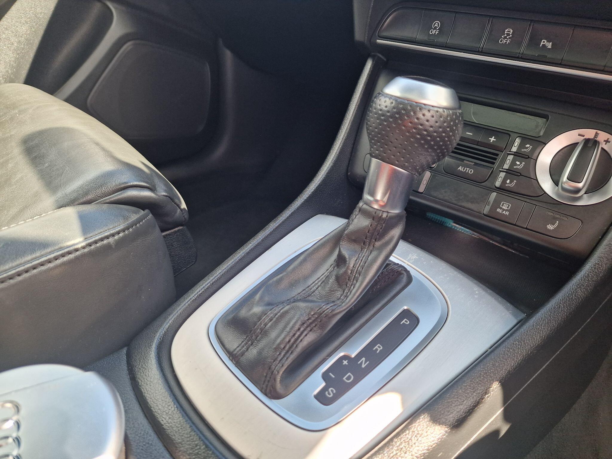 Audi Q3 view 34