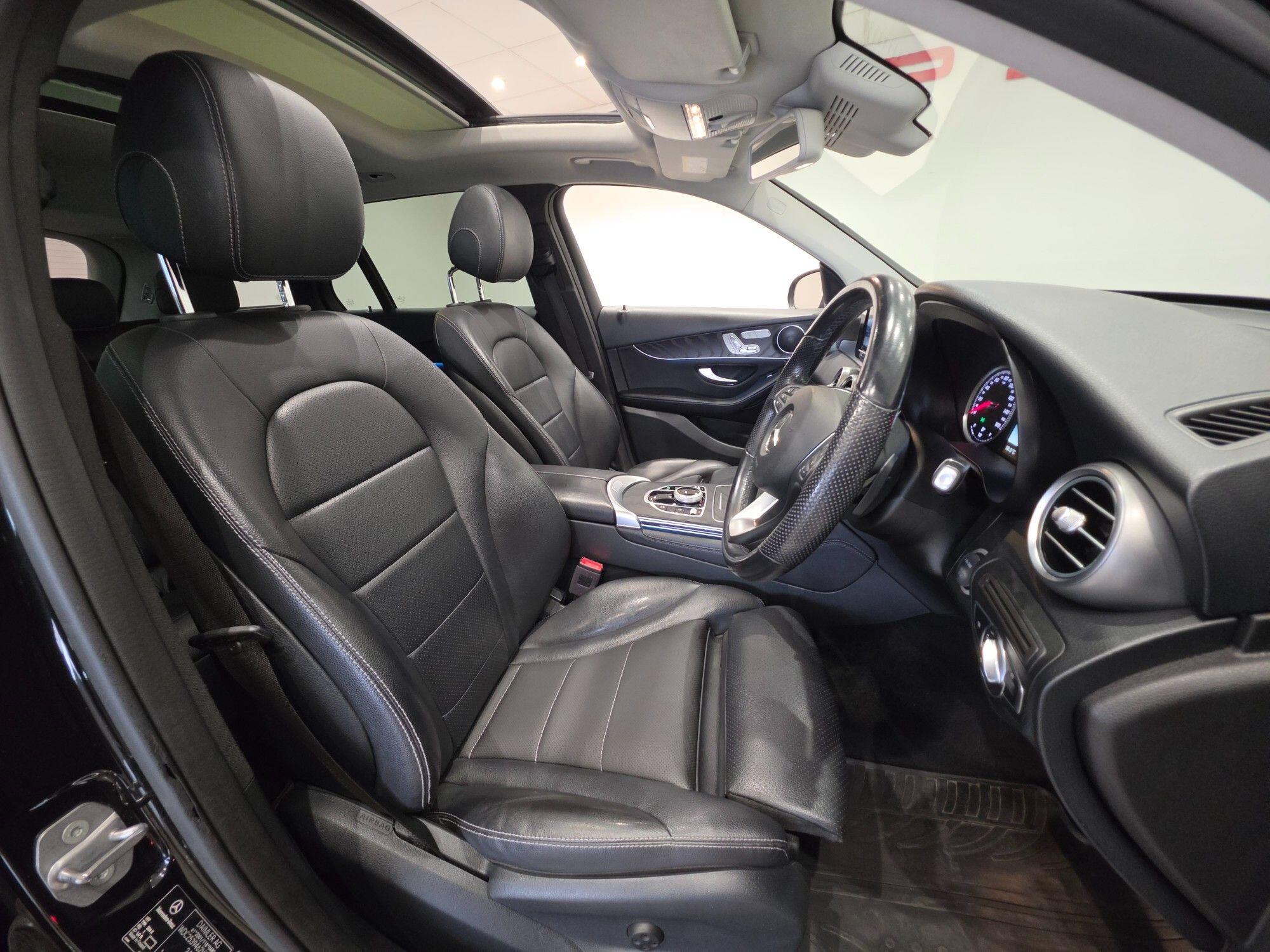 Mercedes-Benz GLC view 18