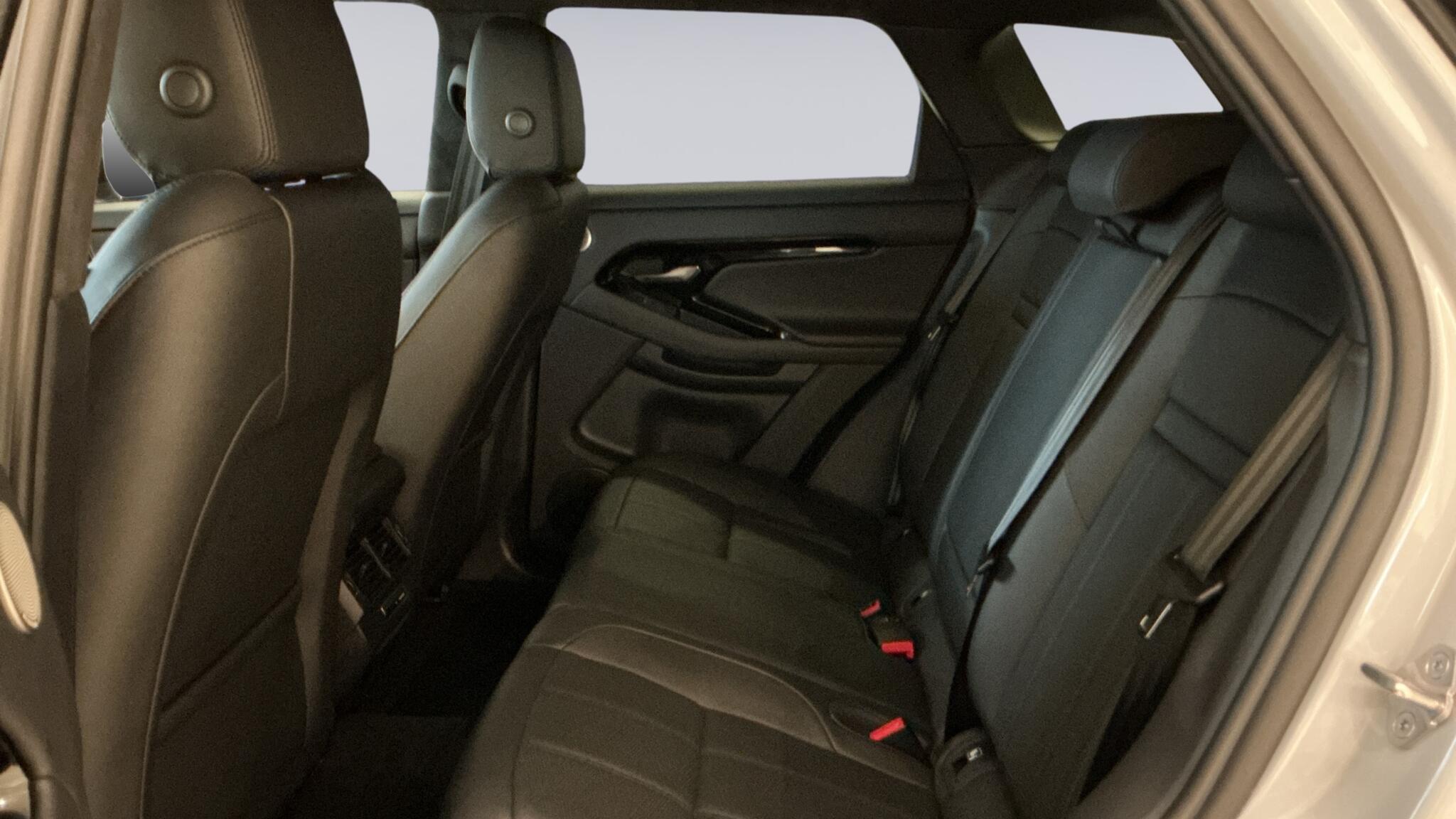 Land Rover Range Rover Evoque view 4