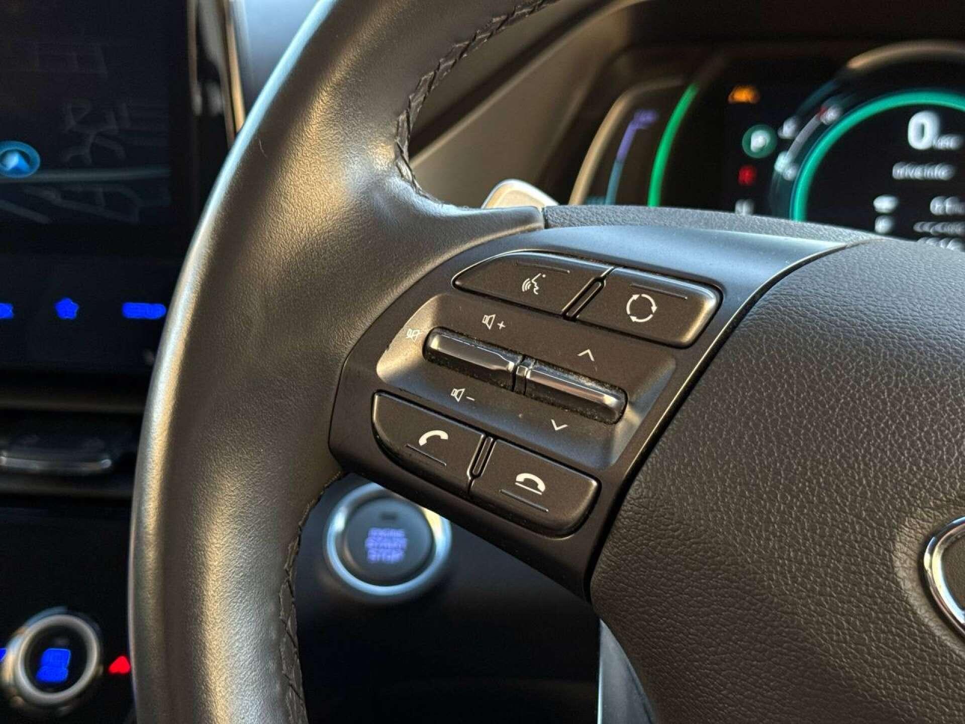 Hyundai Ioniq view 48