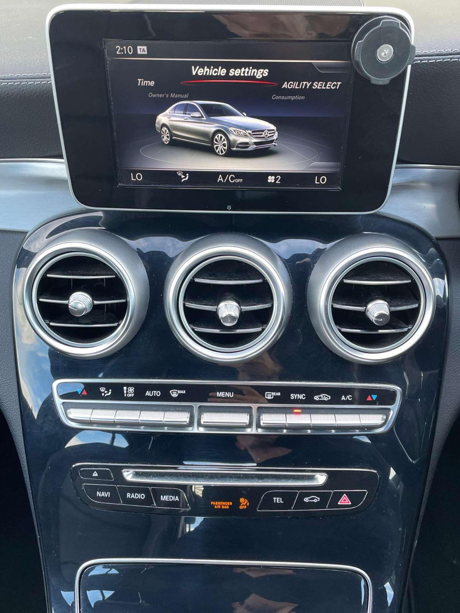 Mercedes-Benz C-Class view 42