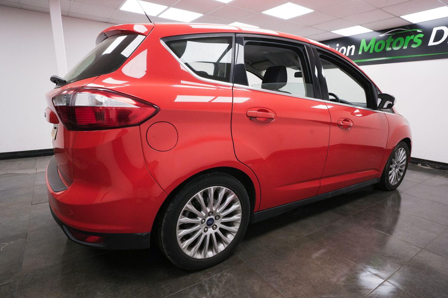 Ford C-Max view 3