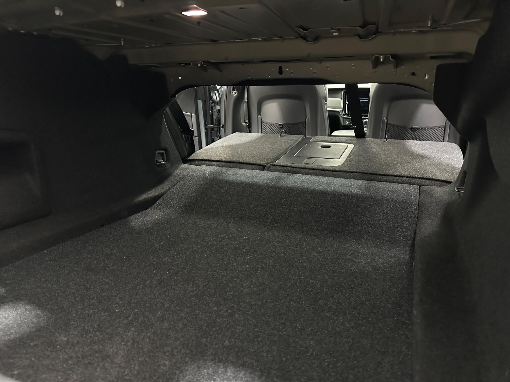 Volvo S90 view 45