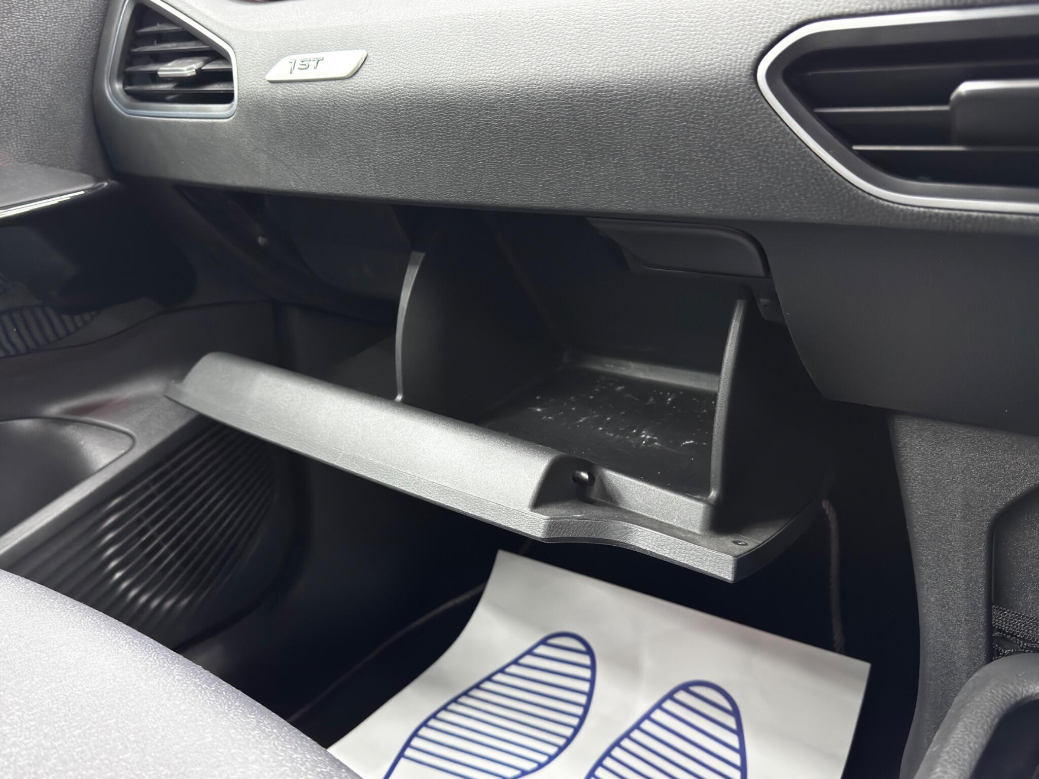 Volkswagen Id.3 view 36