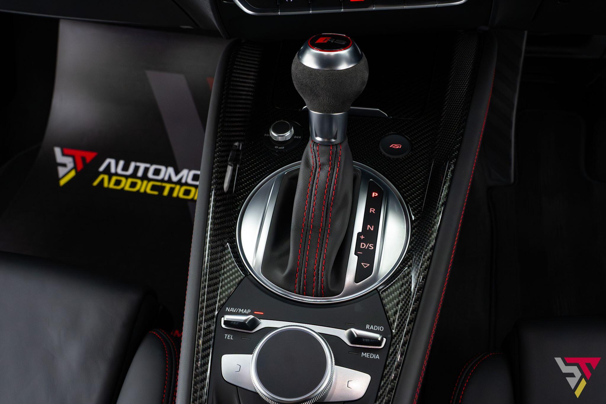 Audi TT RS view 43