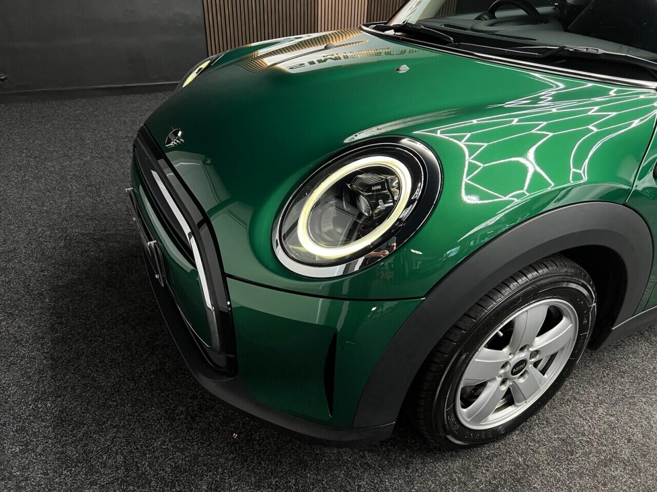 Mini Hatch view 22