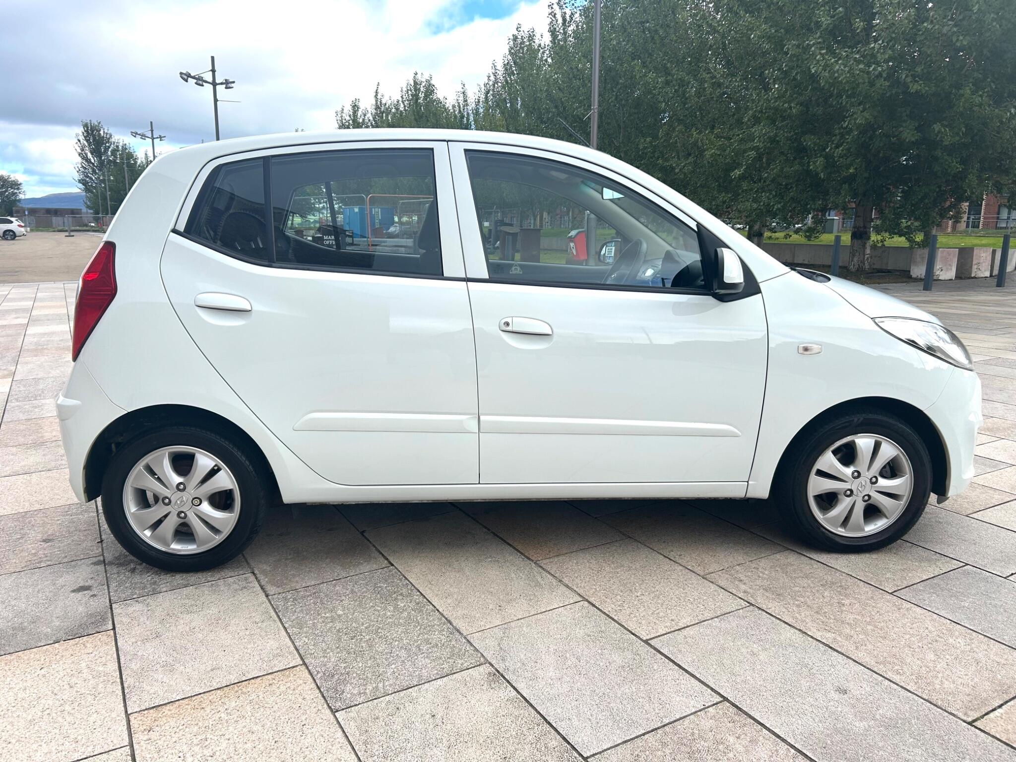 Hyundai I10 view 17