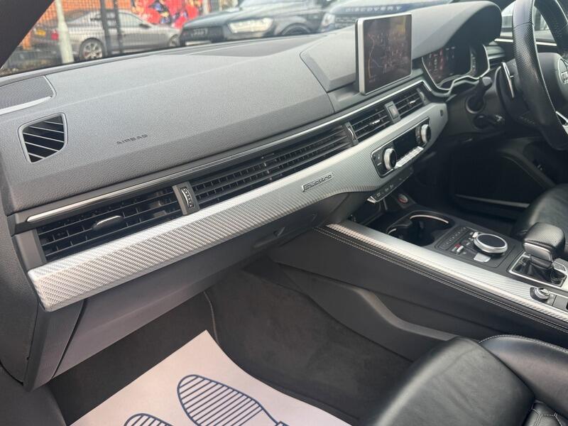 2018 Audi RS4 Avant image 53