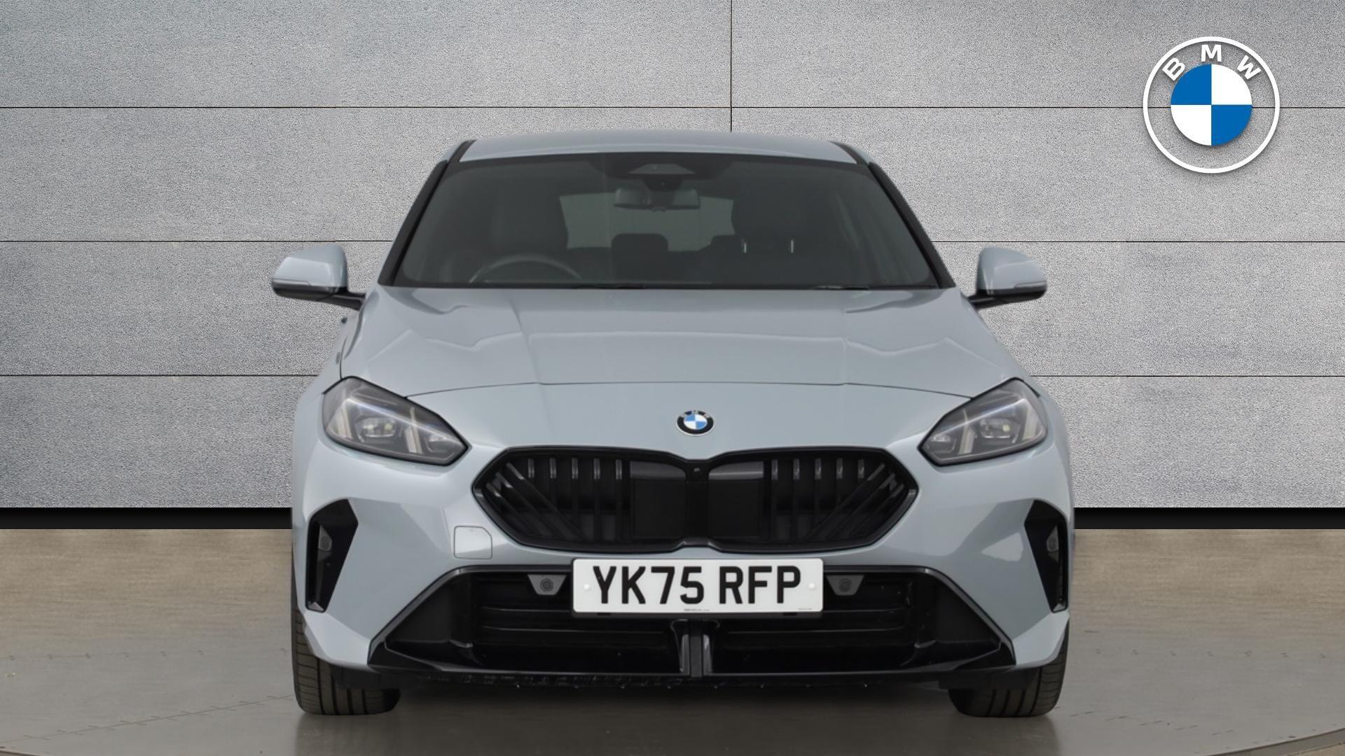 BMW 1 Series view 3