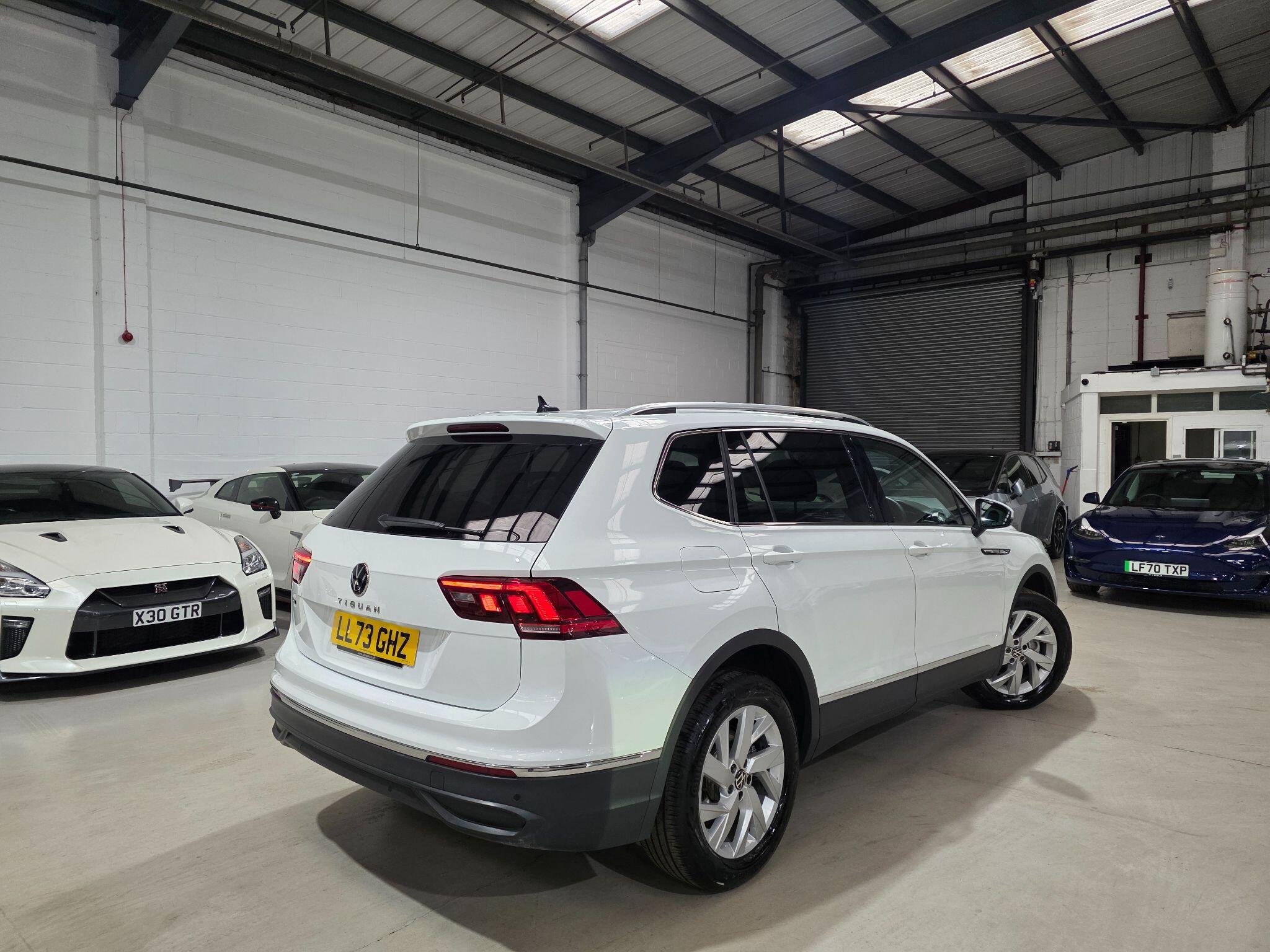 Volkswagen Tiguan Allspace view 30