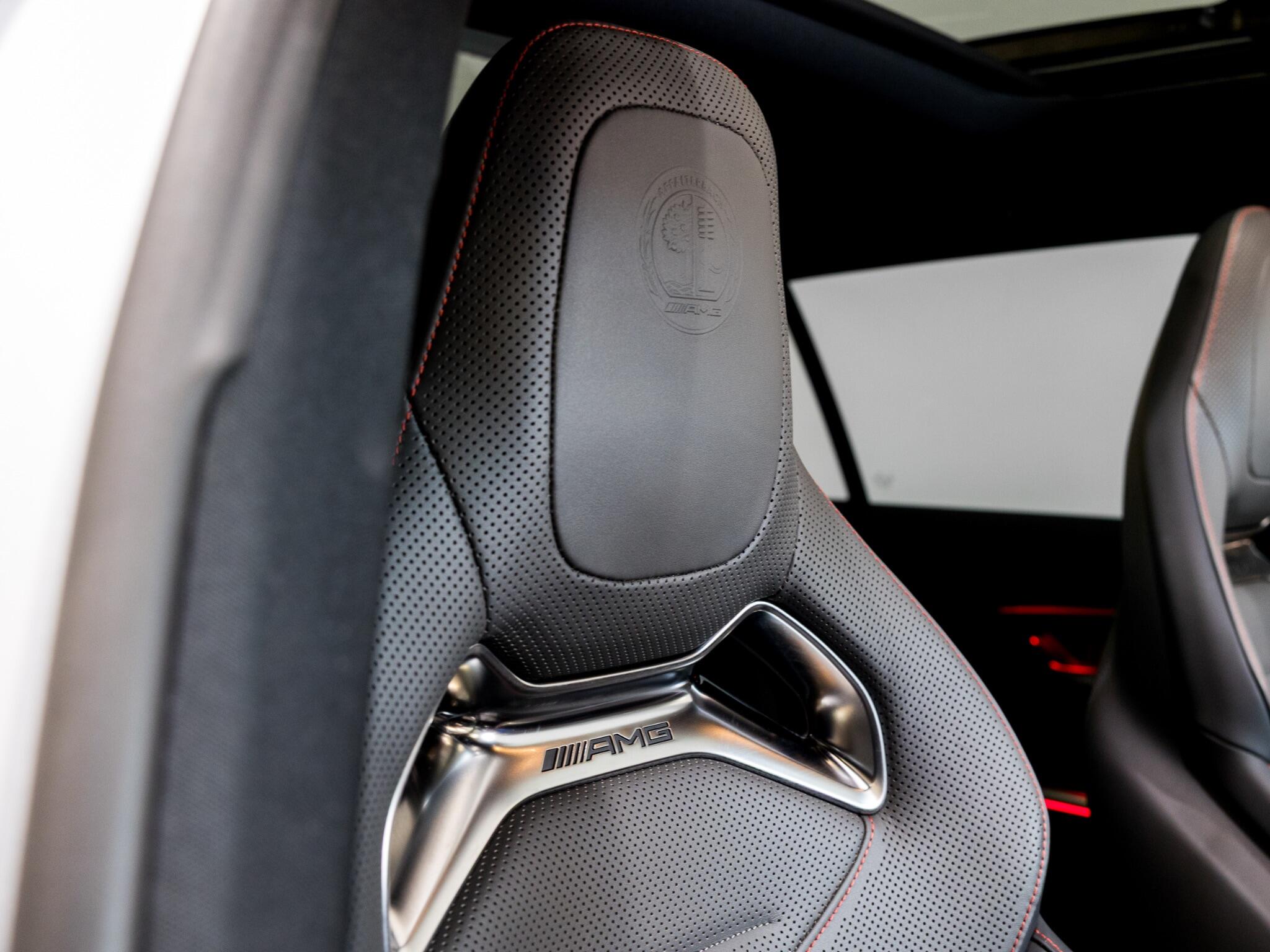 Mercedes-Benz C Class view 25