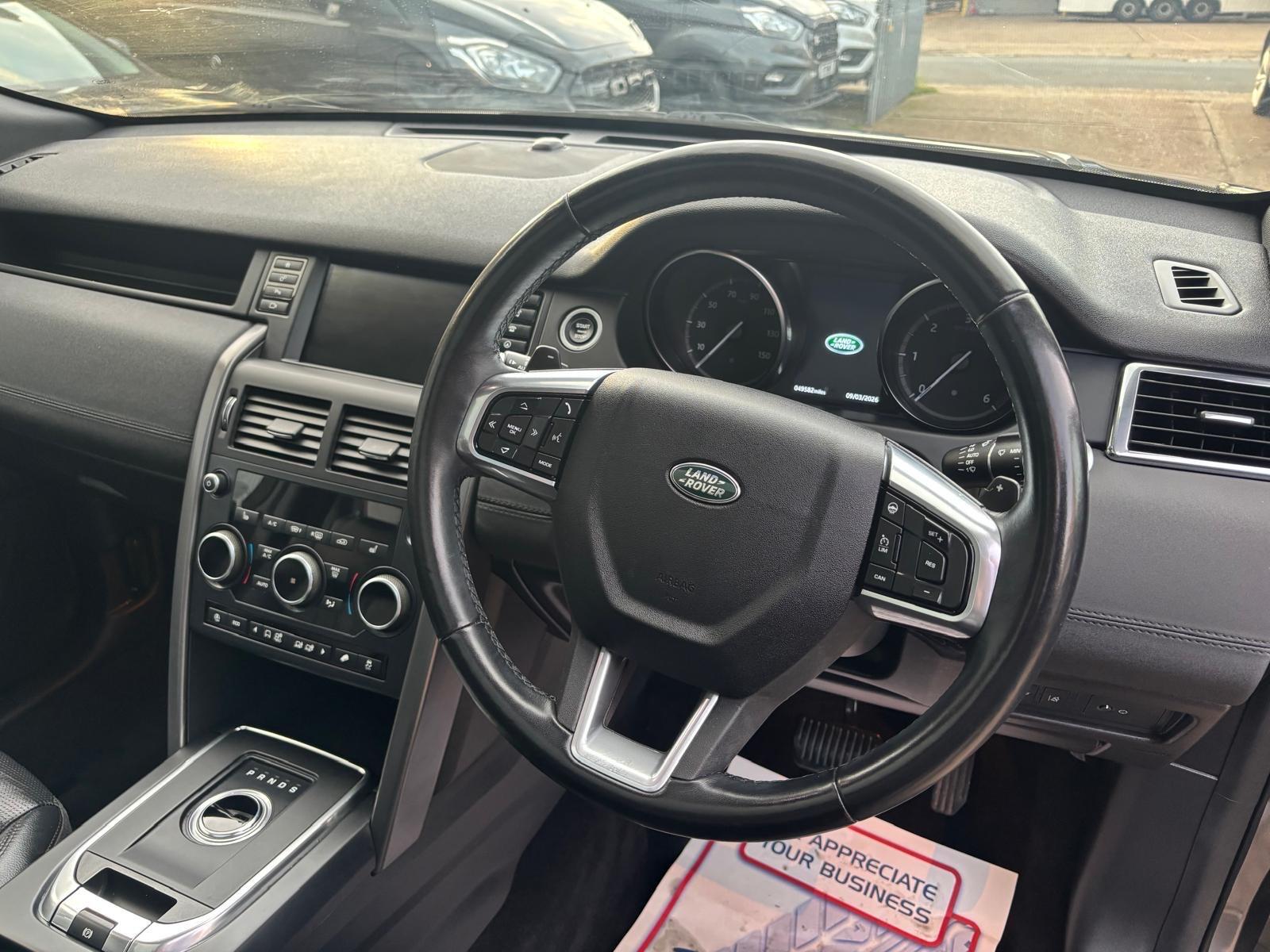 Land Rover Discovery Sport view 33