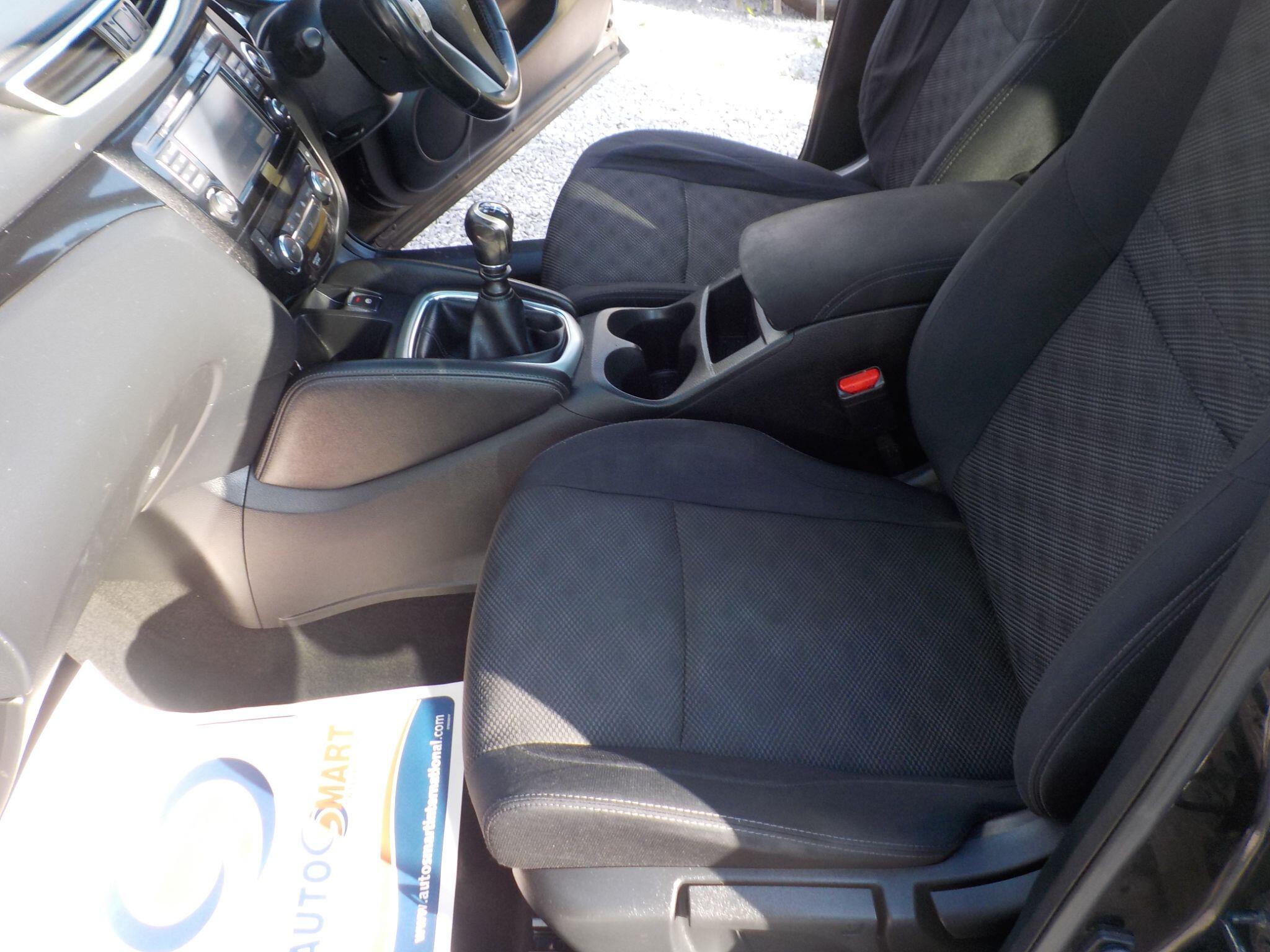 Nissan Qashqai 1.5 dCi Acenta Premium 2WD Euro 5 (s/s) 5dr
