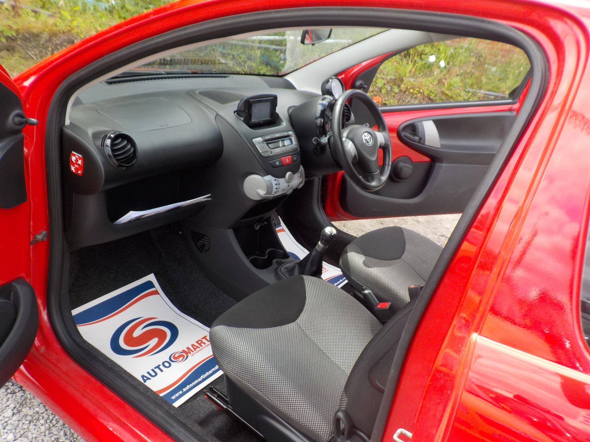 Toyota AYGO 1.0 VVT-i Move Euro 5 3dr