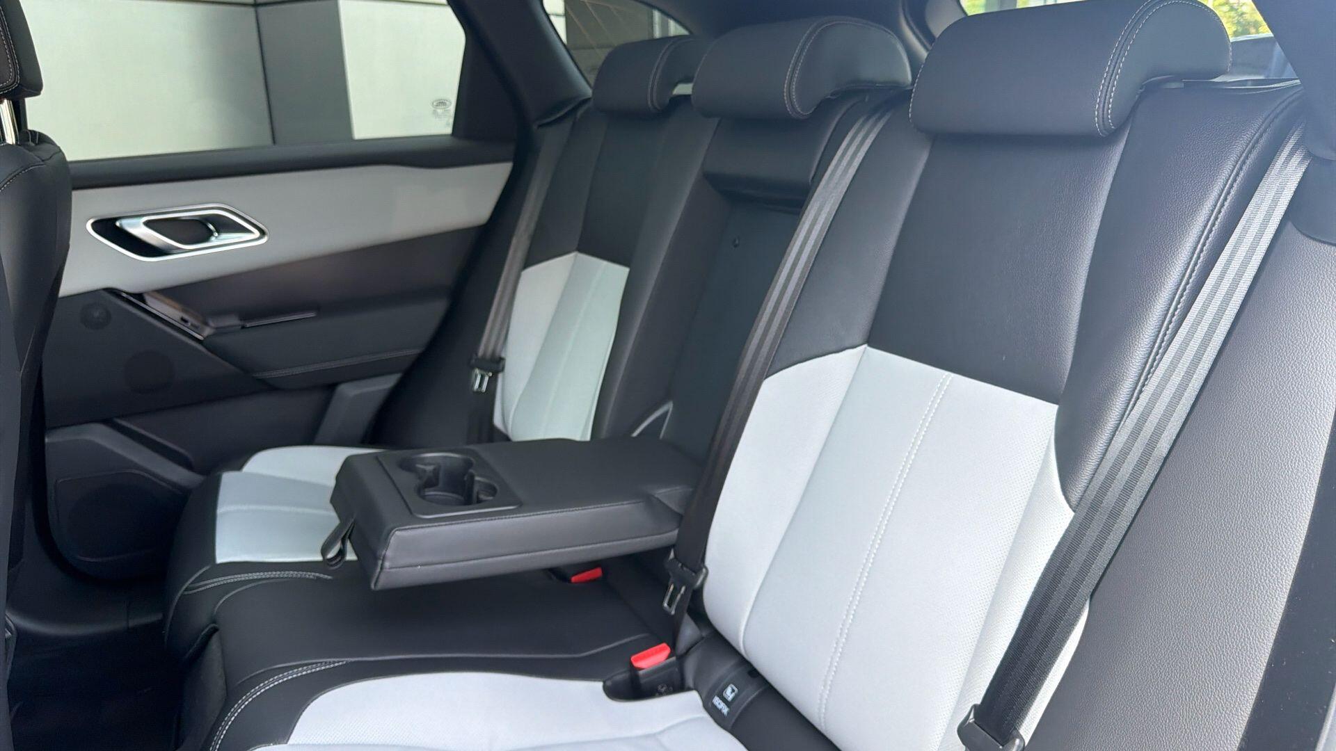 Land Rover Range Rover Velar view 11