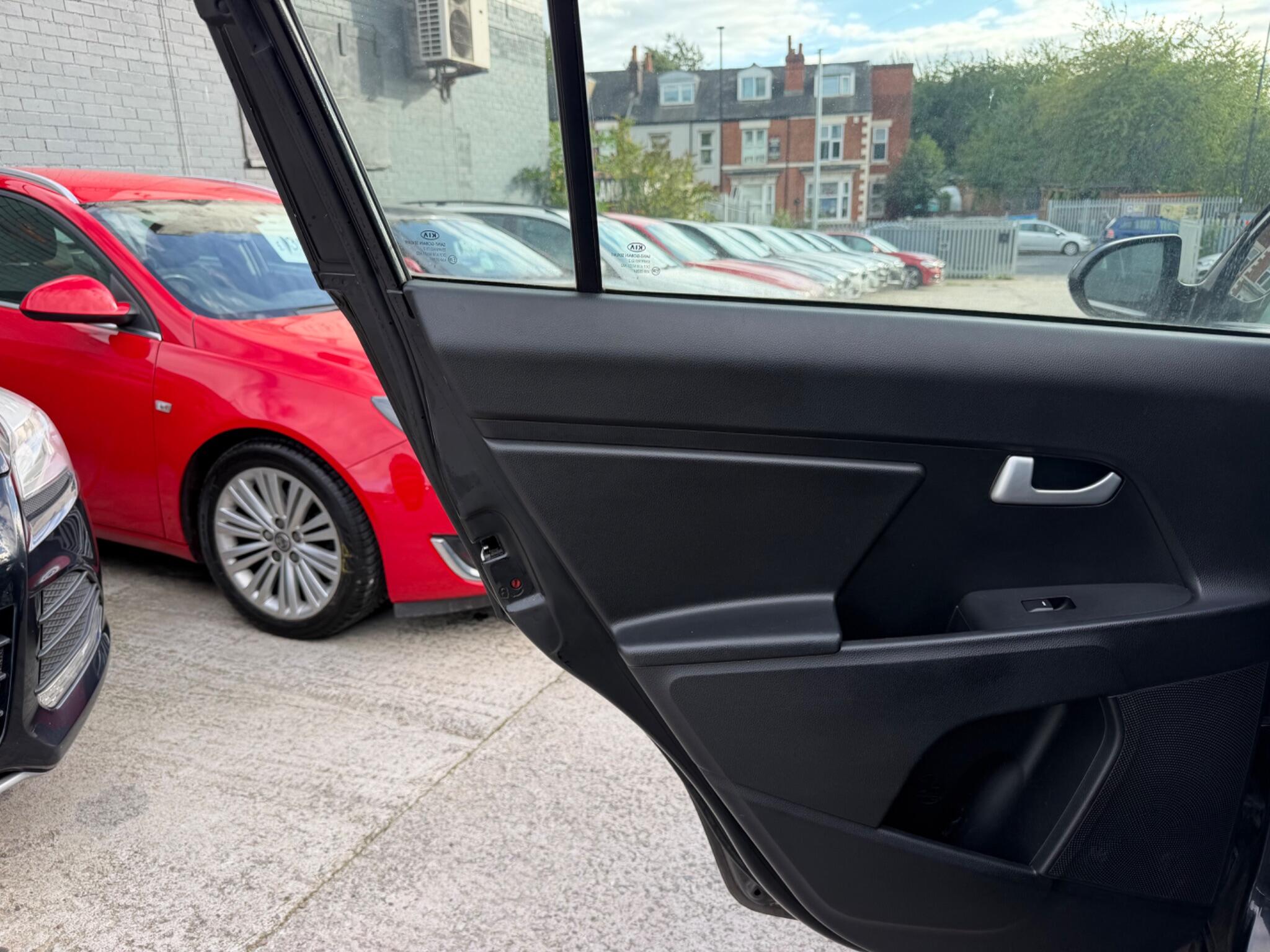 Kia Sportage view 24