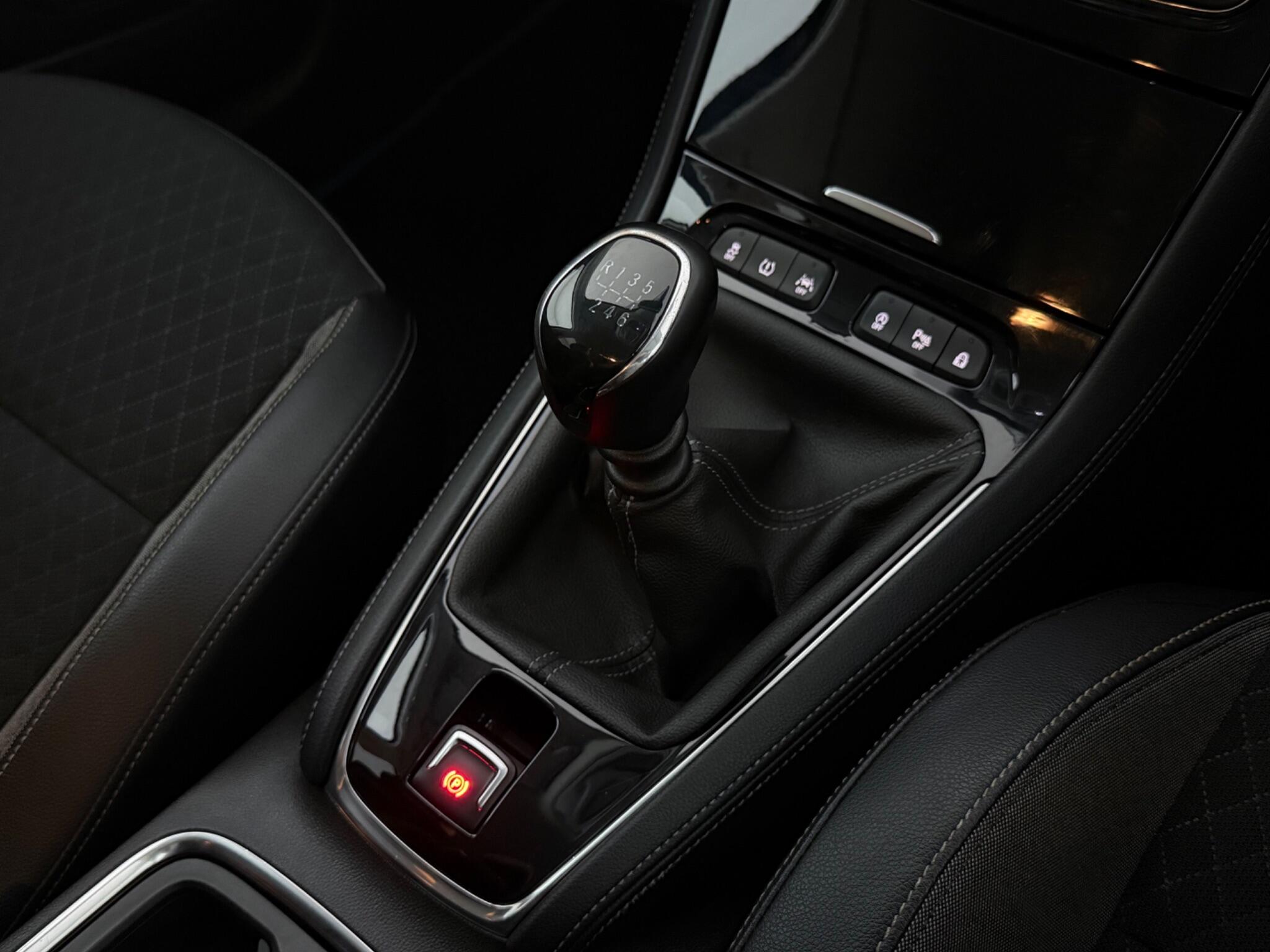 Vauxhall Grandland X view 16