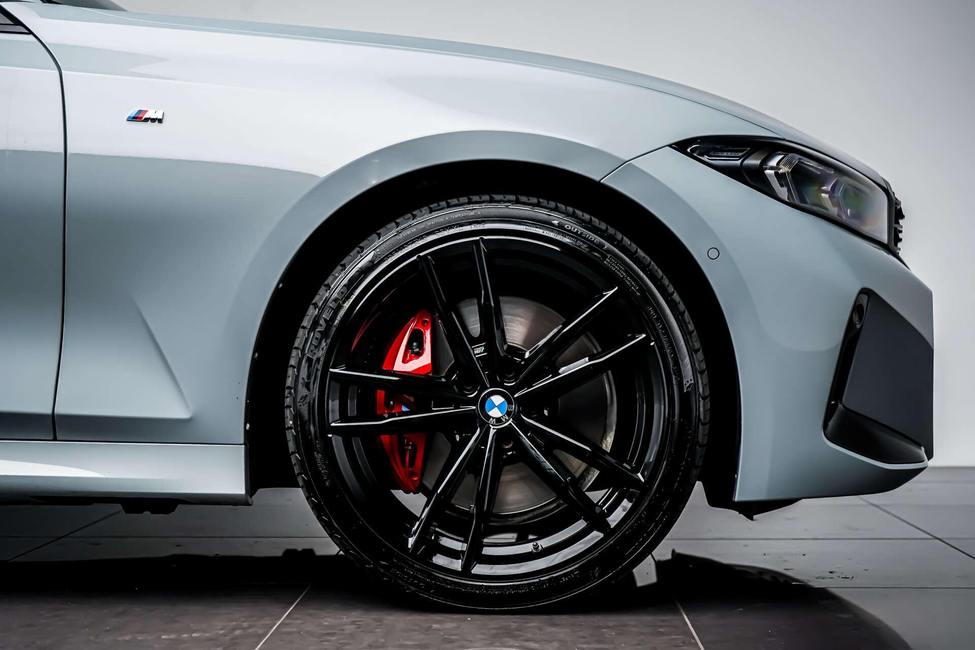 BMW 3 Series view 10