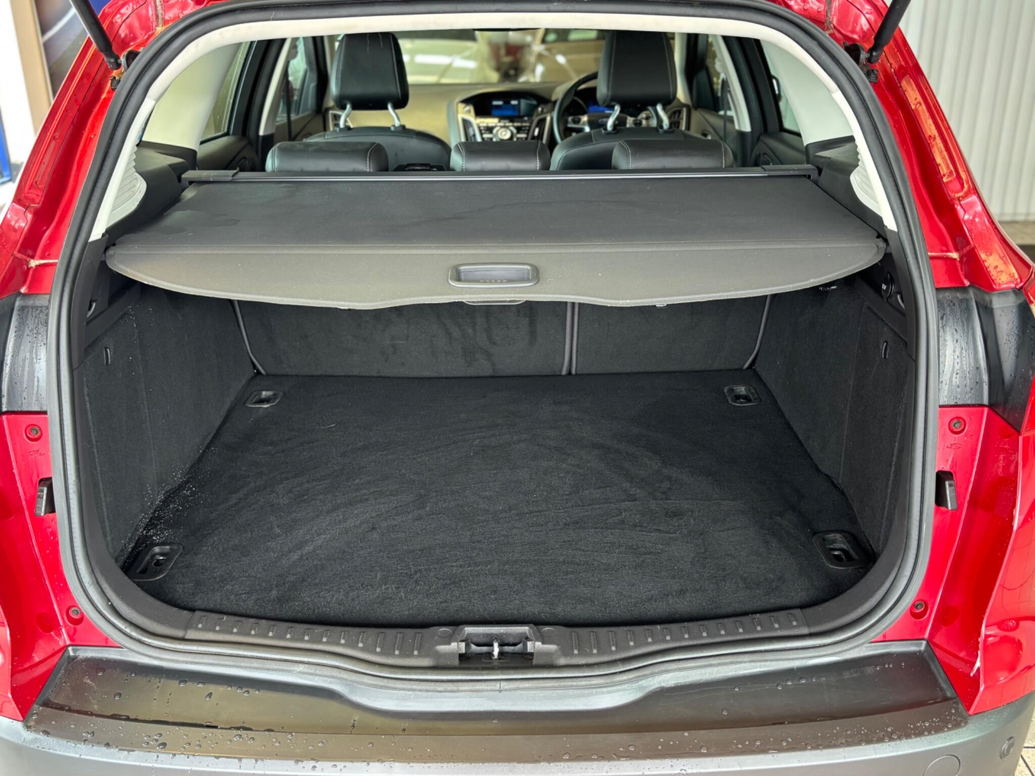 Ford Focus view 35