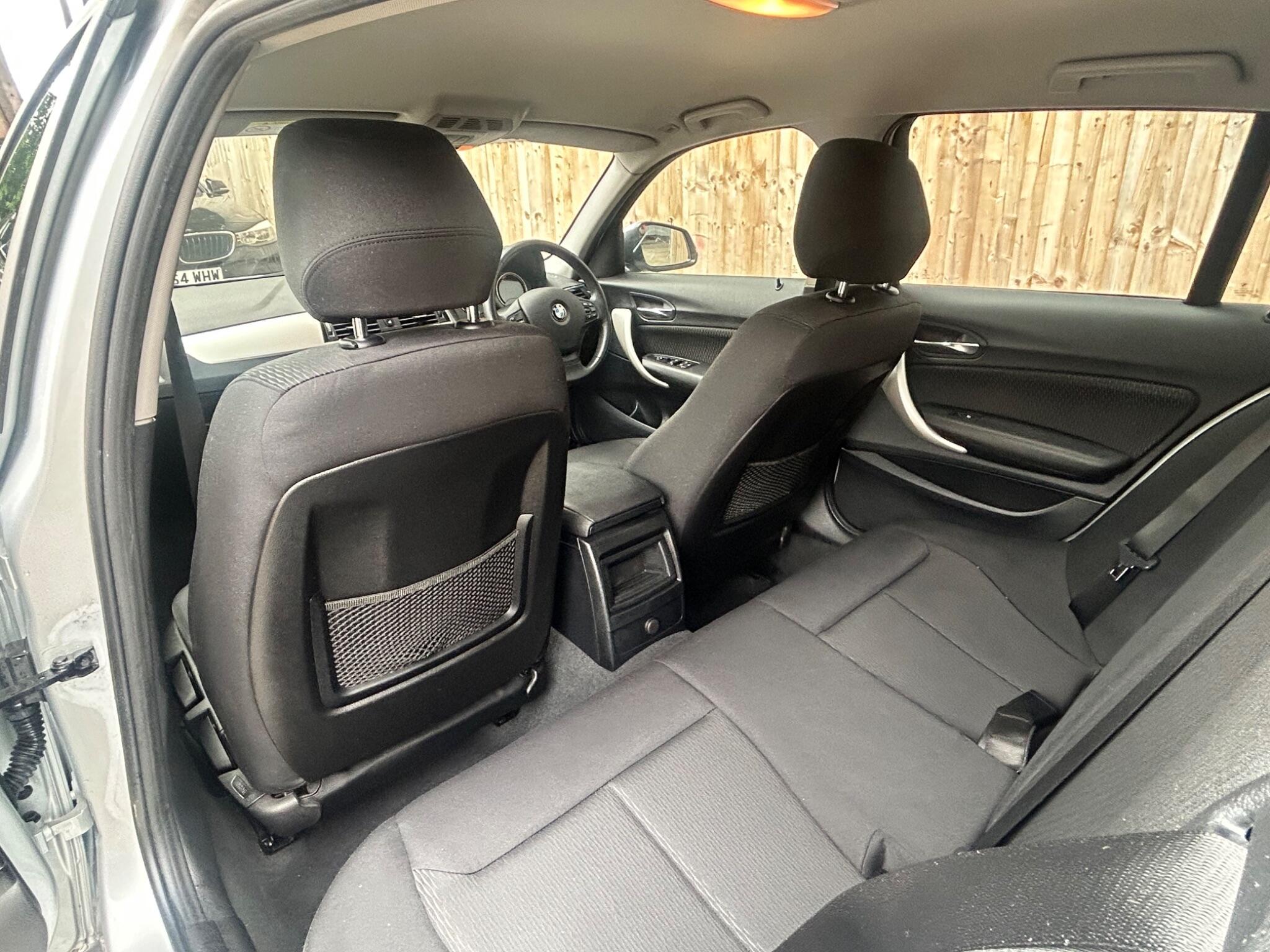 BMW 1 Series view 31