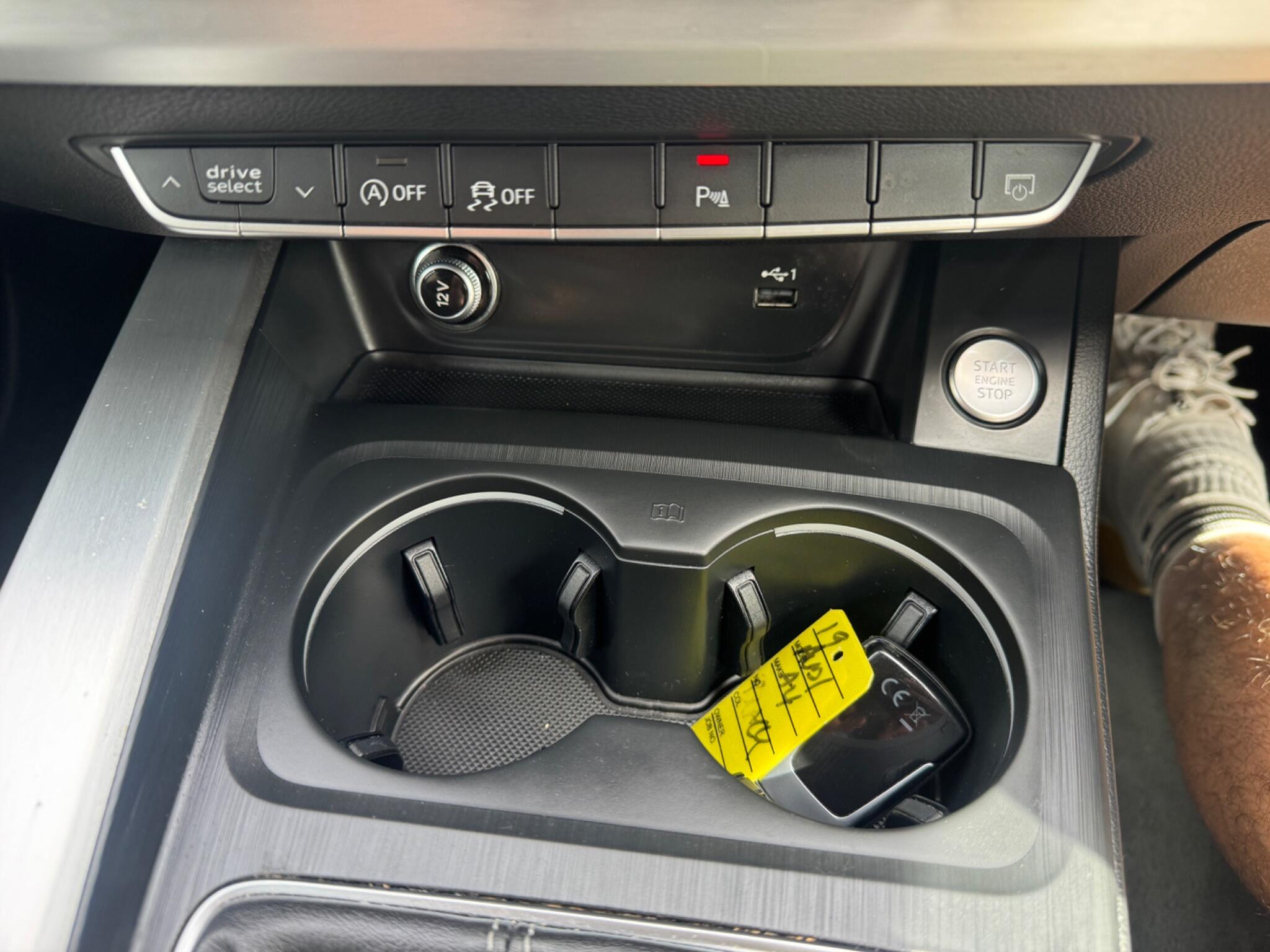 Audi A4 view 38