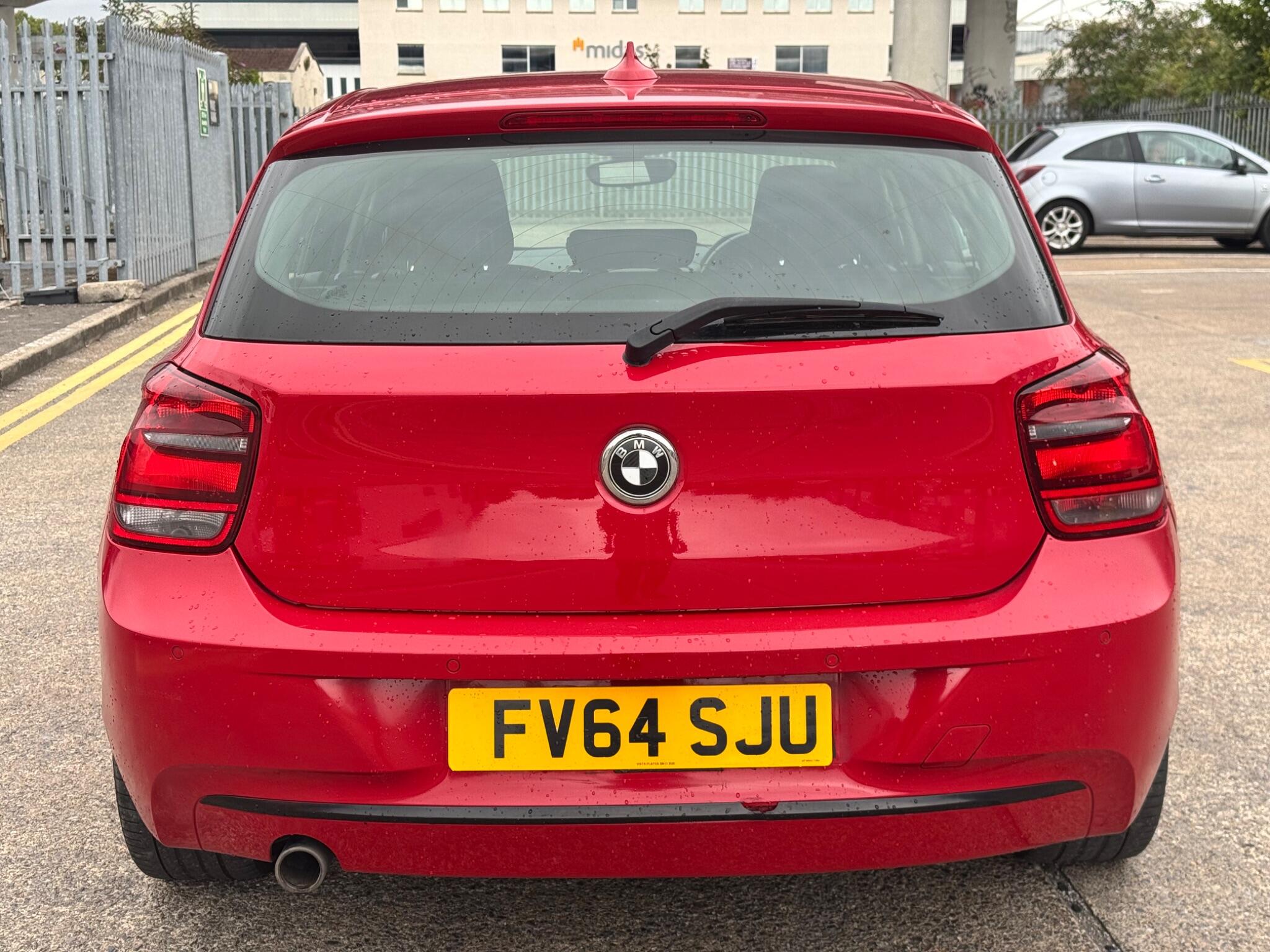 BMW 1 Series view 12
